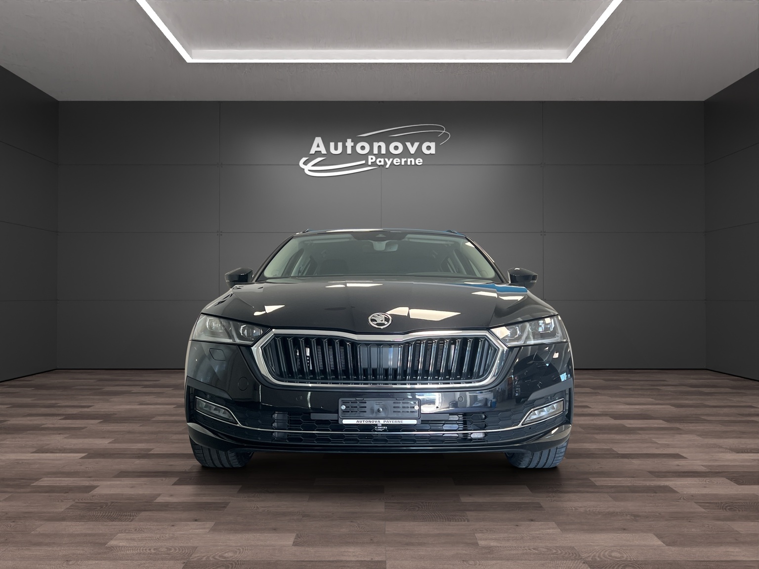 SKODA Octavia Combi 2.0 TSI Style DSG 4x4-image-1