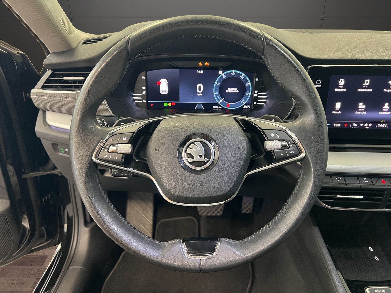 SKODA Octavia Combi 2.0 TSI Style DSG 4x4-image-6