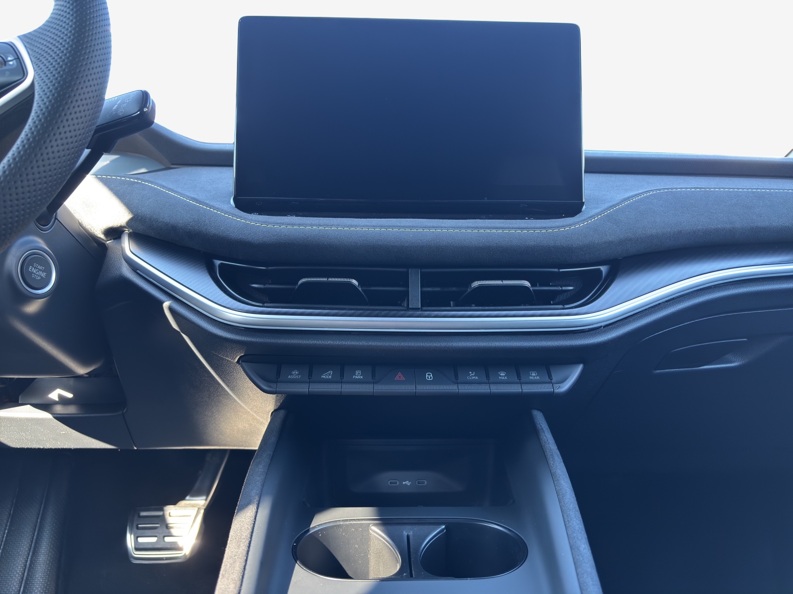 SKODA Enyaq 4x4 RS-image-10
