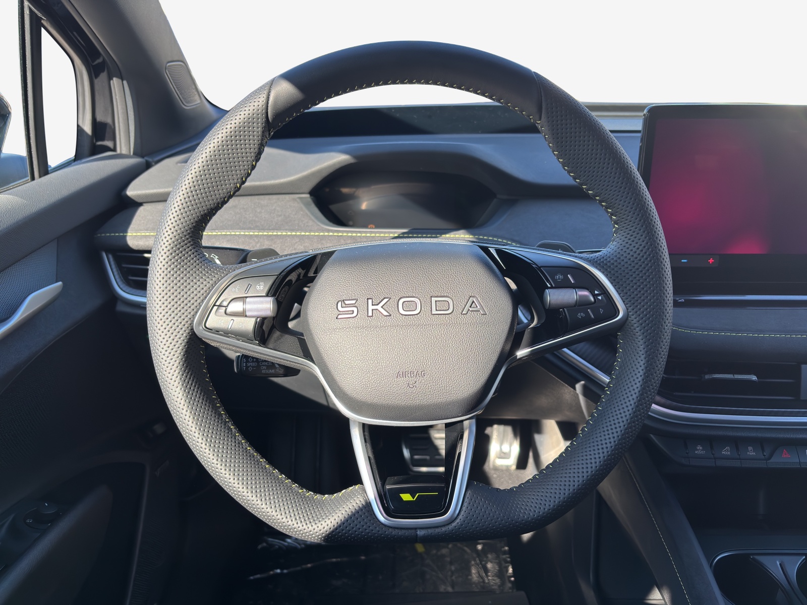 SKODA Enyaq 4x4 RS-image-9