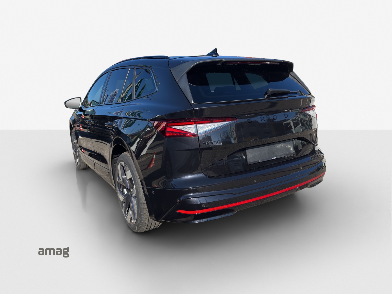 SKODA Enyaq 4x4 RS-image-2