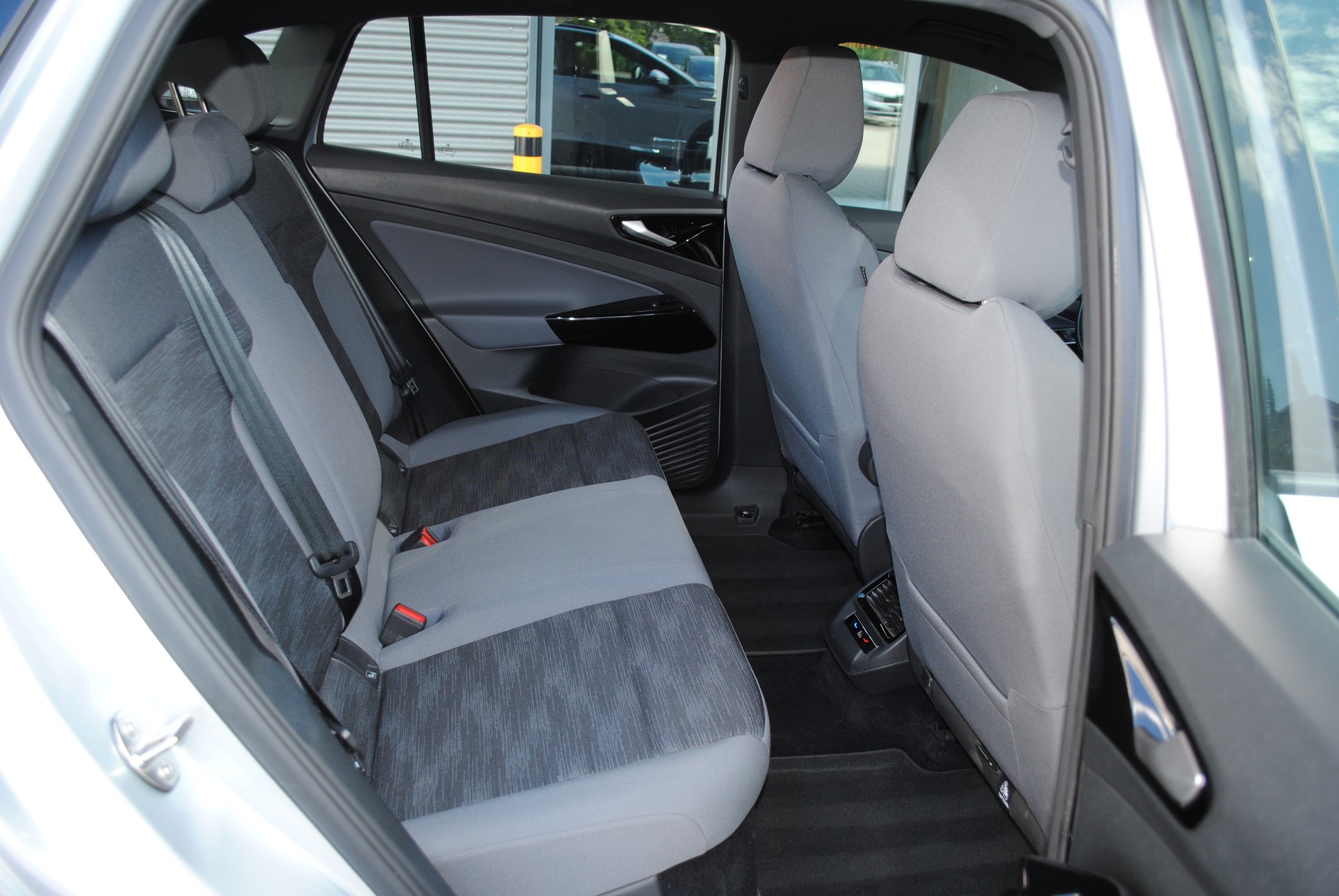 VW ID.4 Pro Performance 77 kWh-image-12
