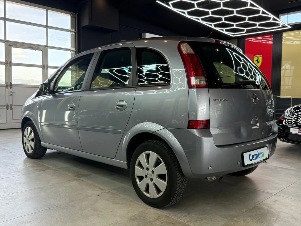 OPEL Meriva 1.8i 16V Essentia-image-6