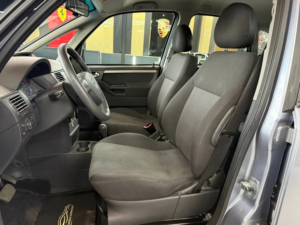 OPEL Meriva 1.8i 16V Essentia-image-9