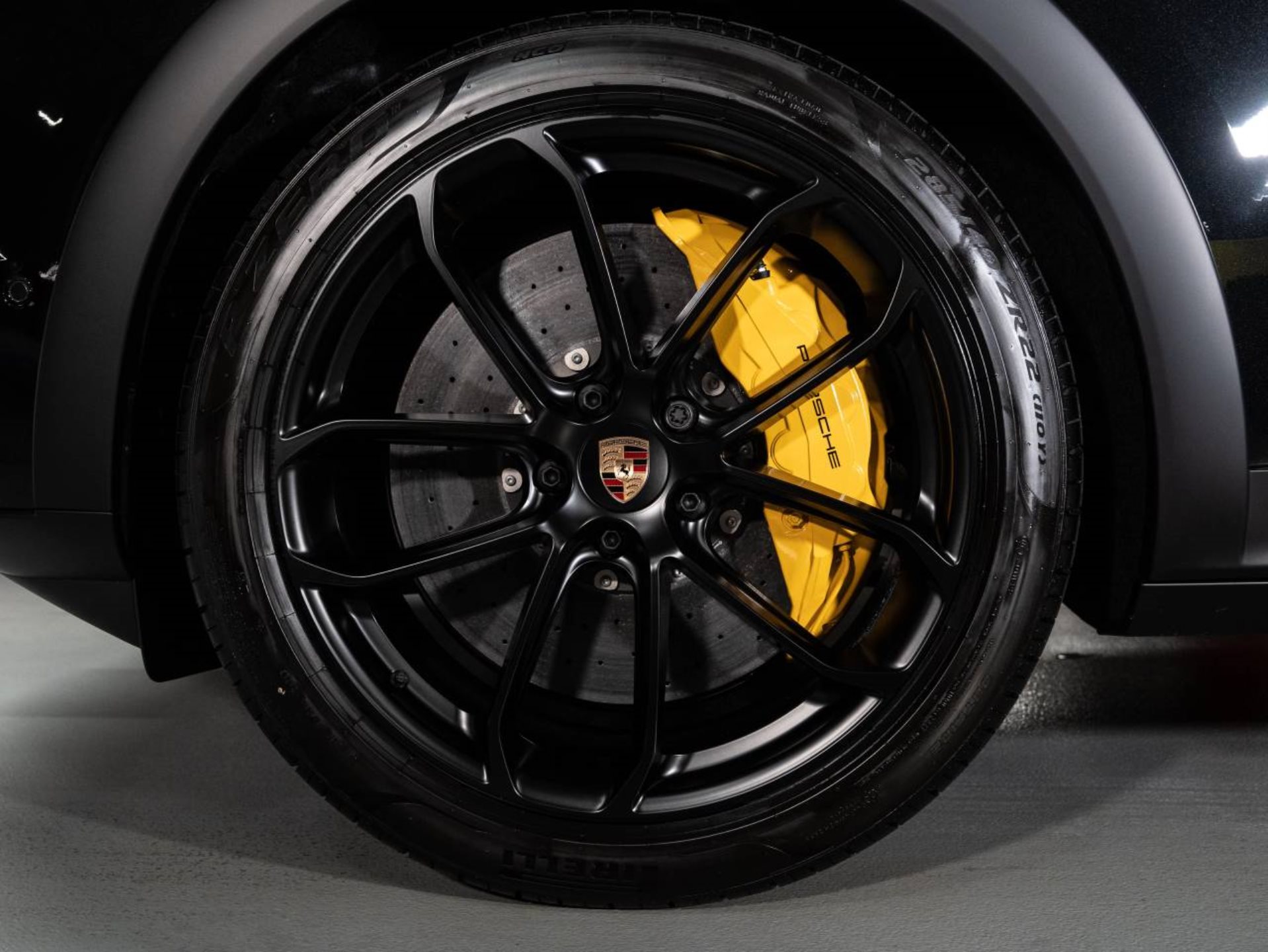PORSCHE Cayenne Turbo E-Hybrid Coupé avec Paquet-GT-image-17