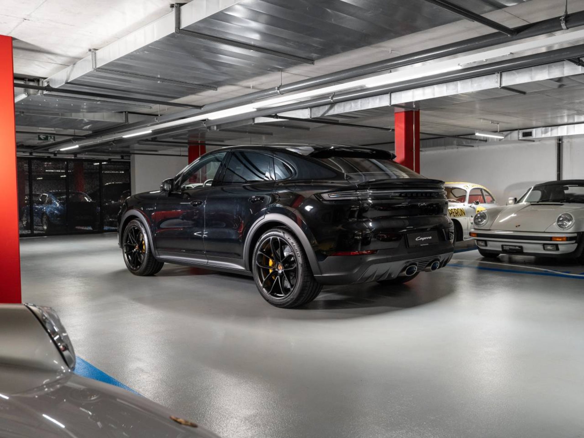PORSCHE Cayenne Turbo E-Hybrid Coupé avec Paquet-GT-image-2