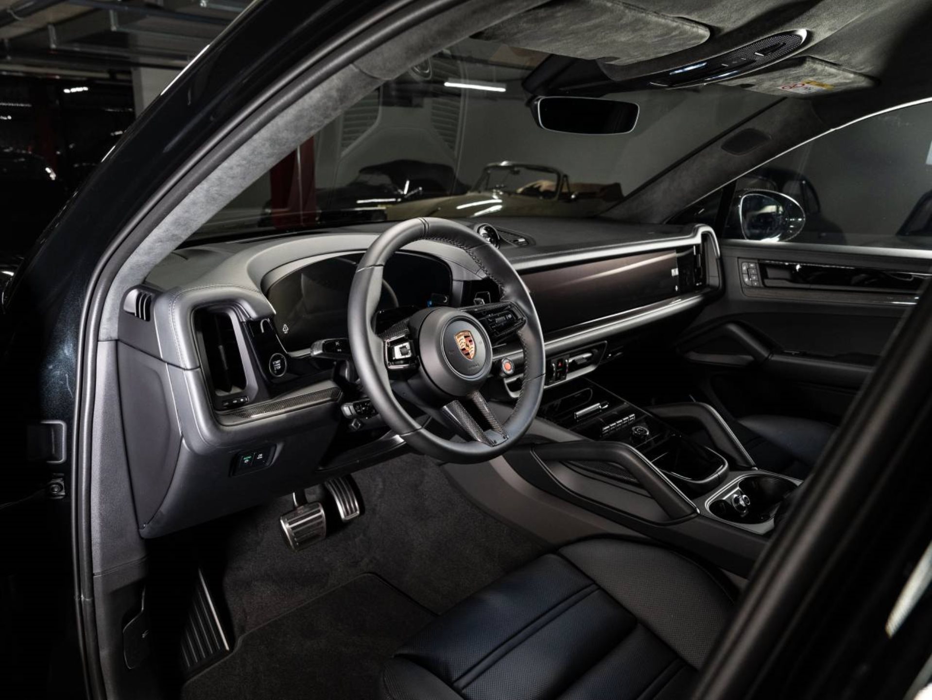 PORSCHE Cayenne Turbo E-Hybrid Coupé avec Paquet-GT-image-3