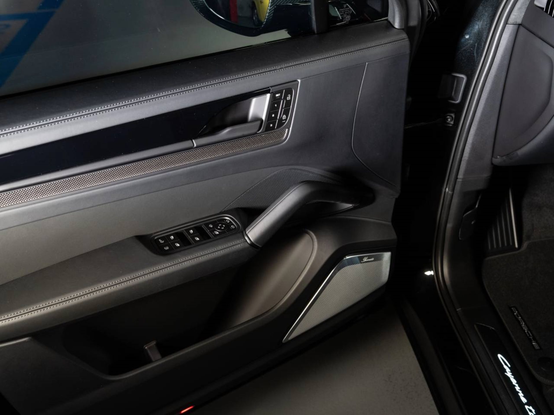 PORSCHE Cayenne Turbo E-Hybrid Coupé avec Paquet-GT-image-14