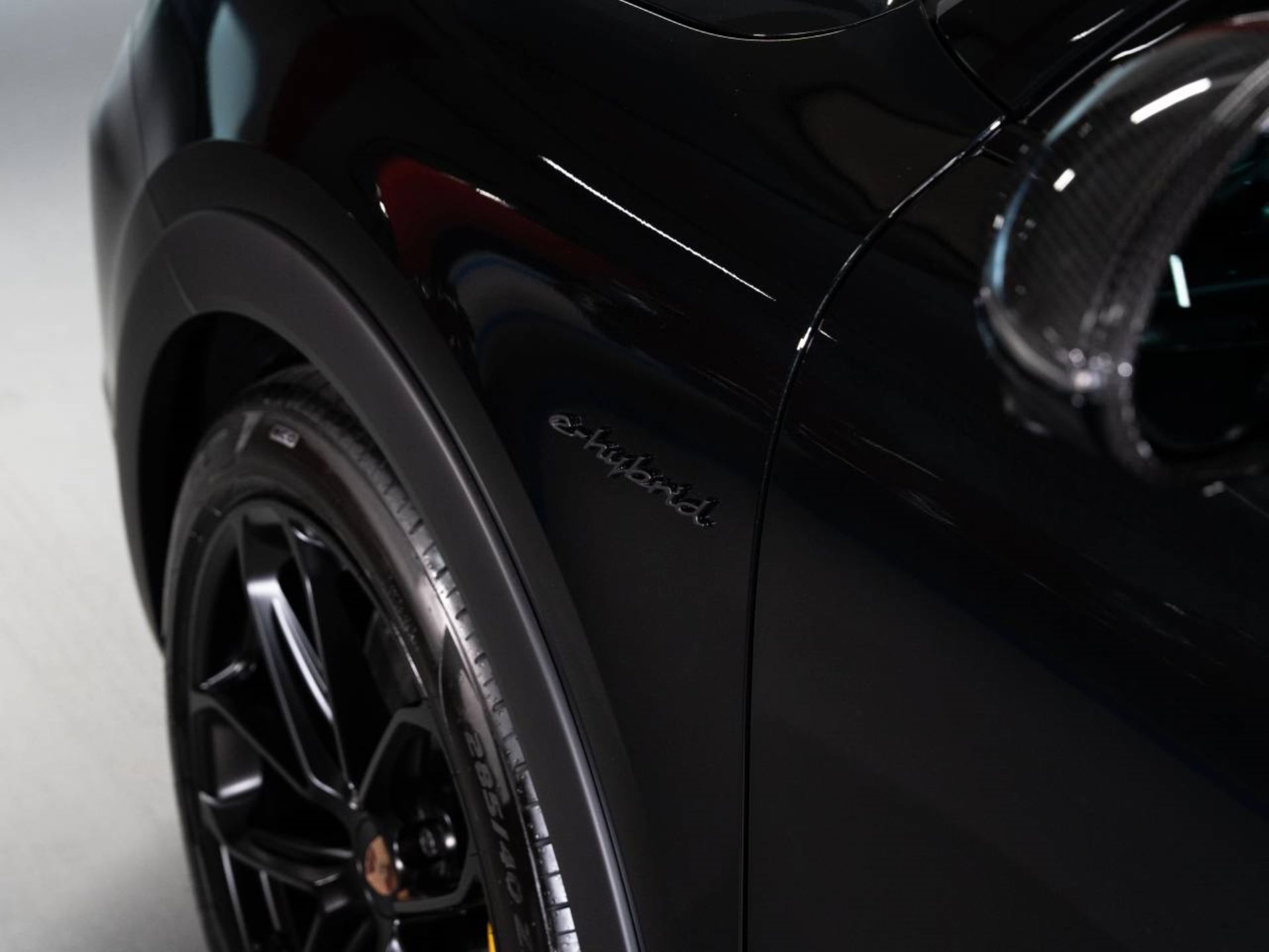 PORSCHE Cayenne Turbo E-Hybrid Coupé avec Paquet-GT-image-19