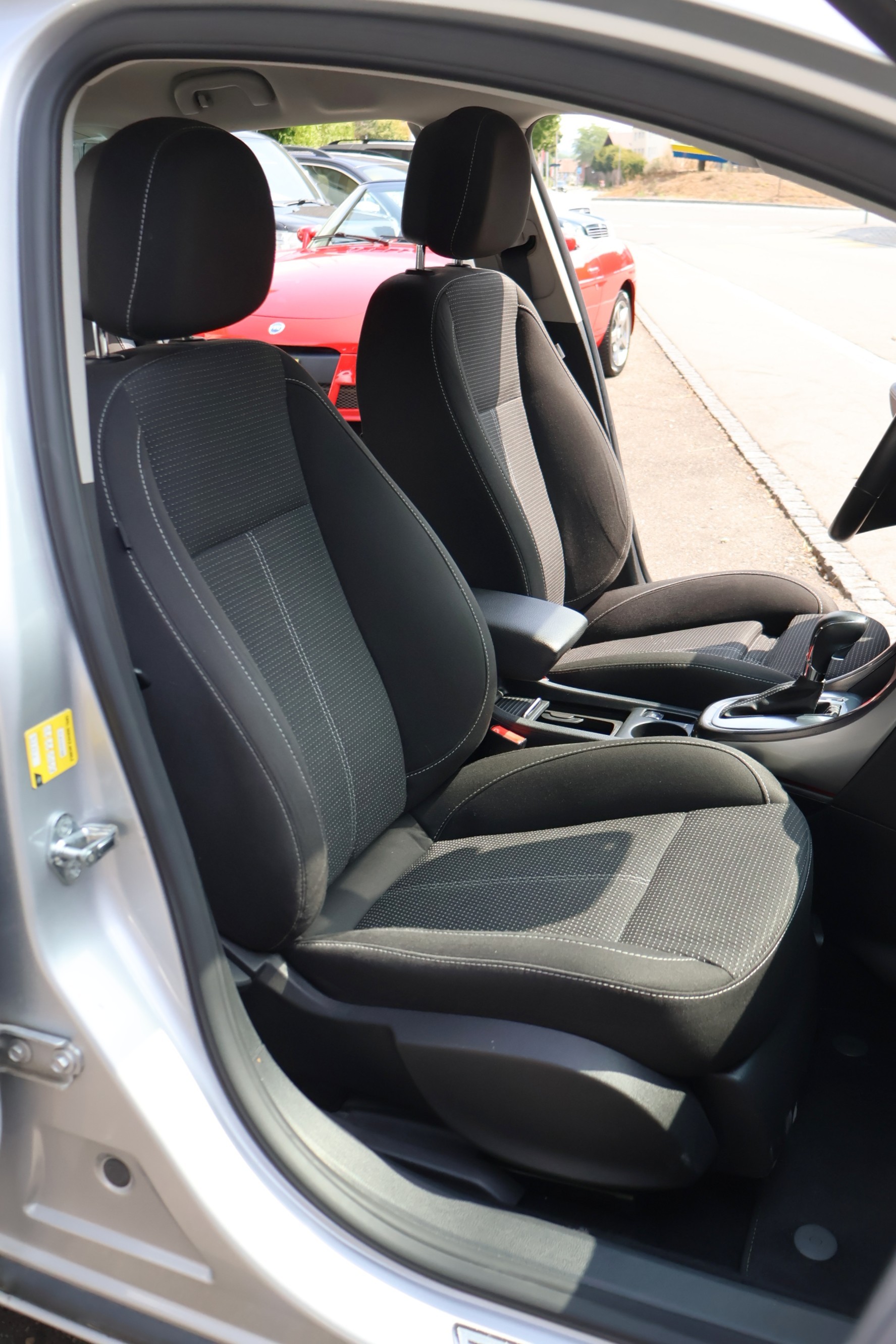 OPEL Astra SportsTourer 1.6i 16V Turbo Cosmo Automatic-image-12