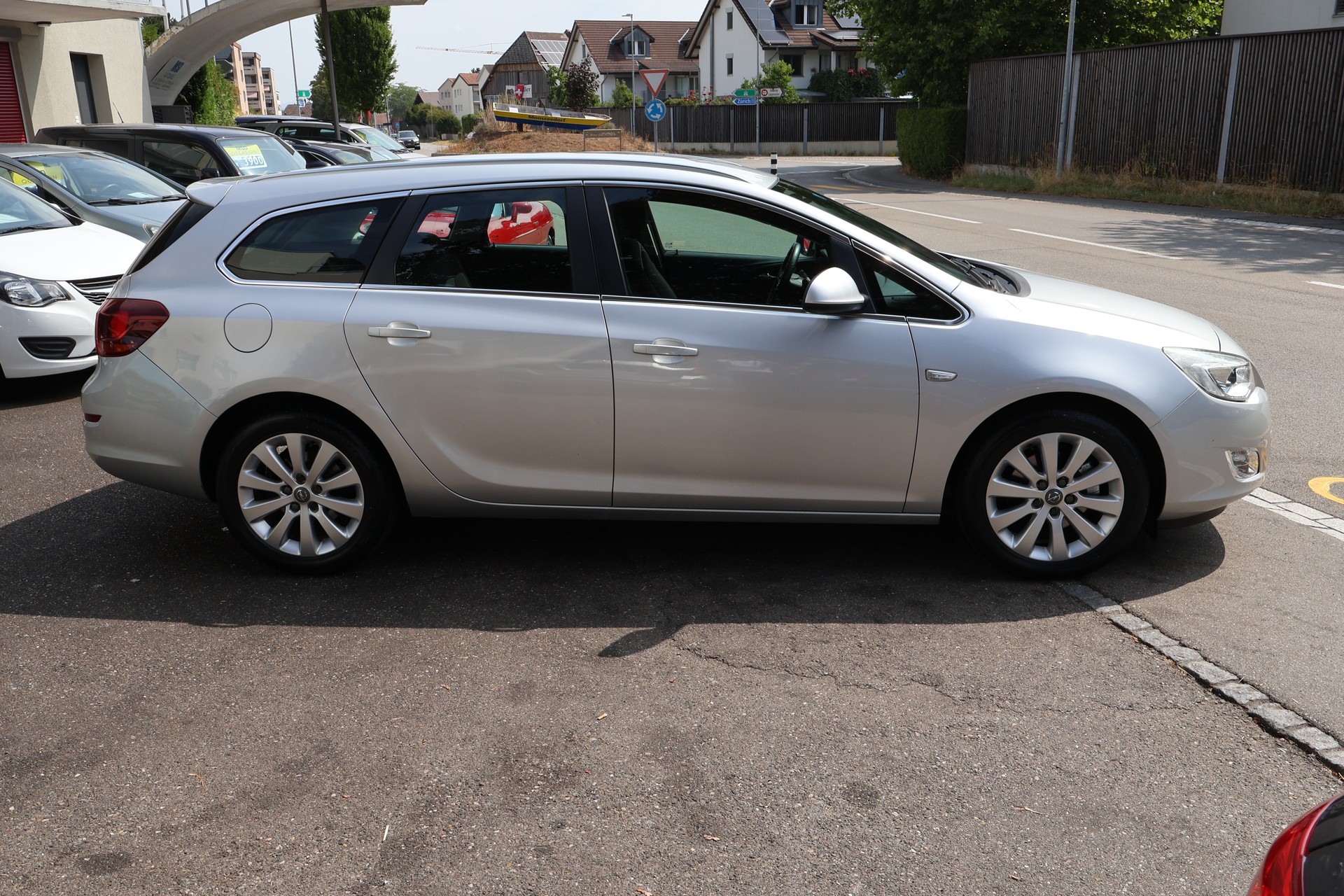 OPEL Astra SportsTourer 1.6i 16V Turbo Cosmo Automatic-image-3