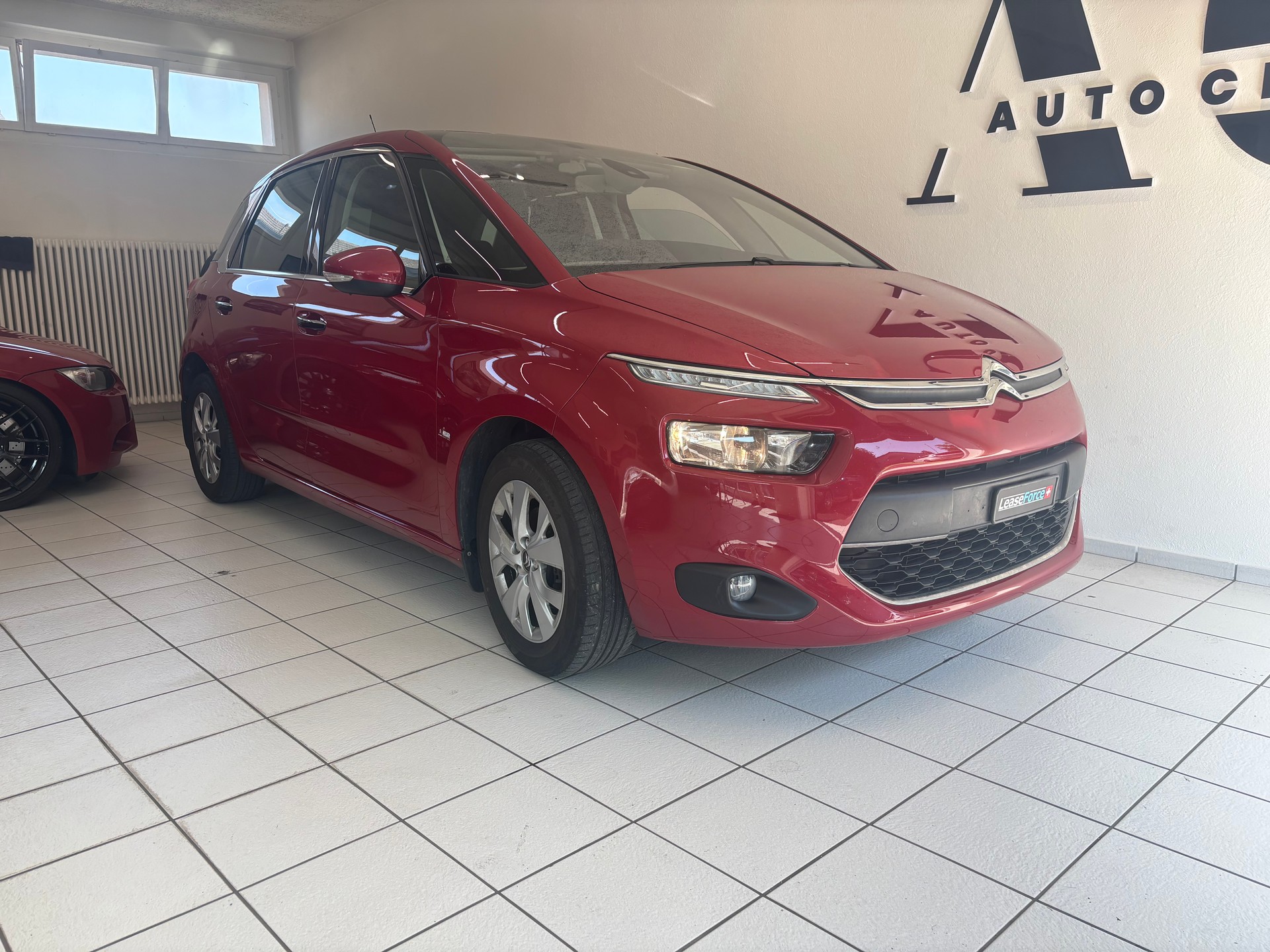 CITROEN C4 Picasso 1.6 e-HDi Attraction ETG6-image-0