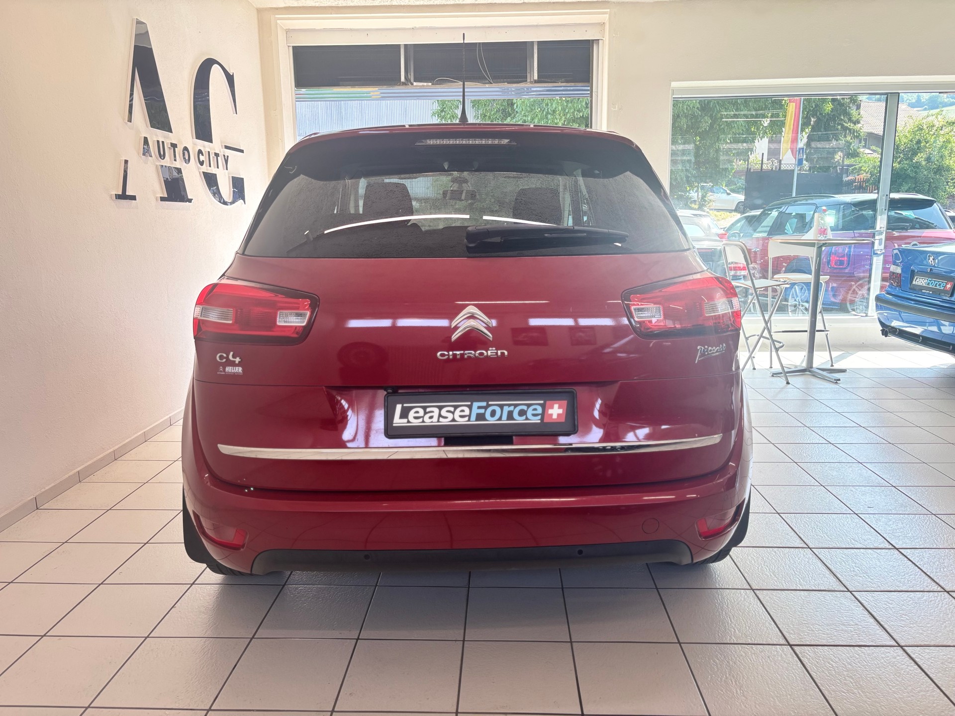 CITROEN C4 Picasso 1.6 e-HDi Attraction ETG6-image-4
