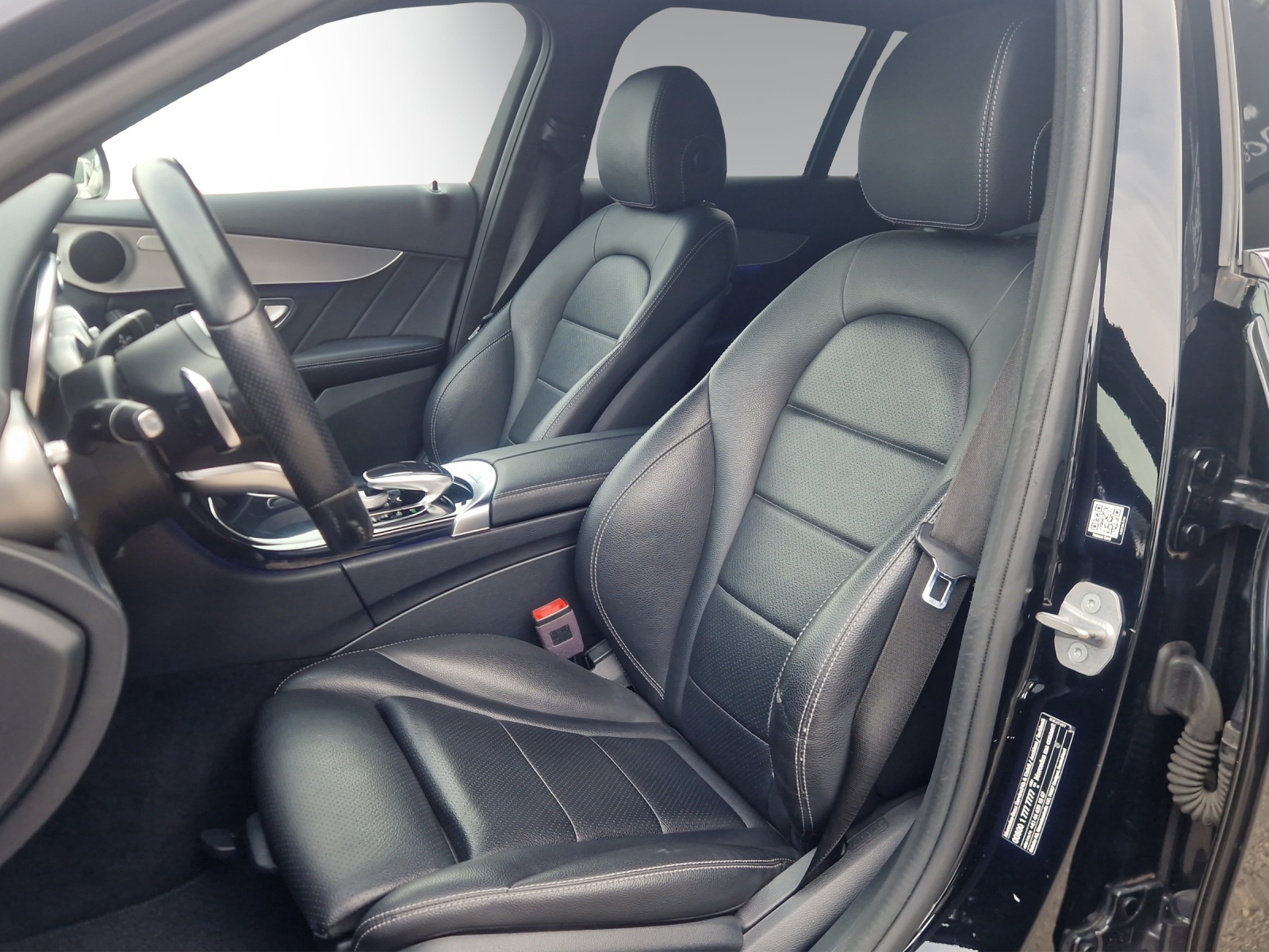 MERCEDES-BENZ C 200 Swiss Star AMG L.4M-image-8