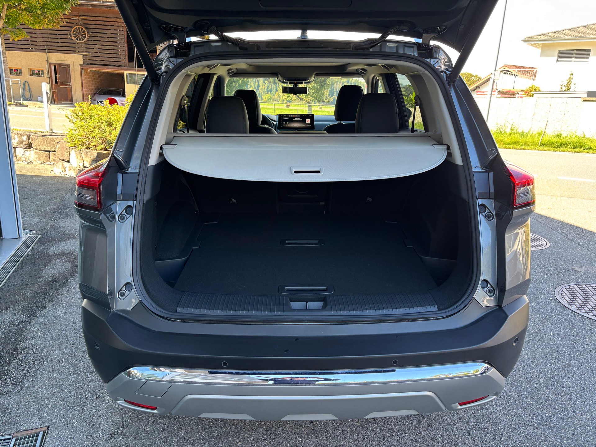 NISSAN X-Trail 1.5 e-Power 4WD Tekna+-image-4