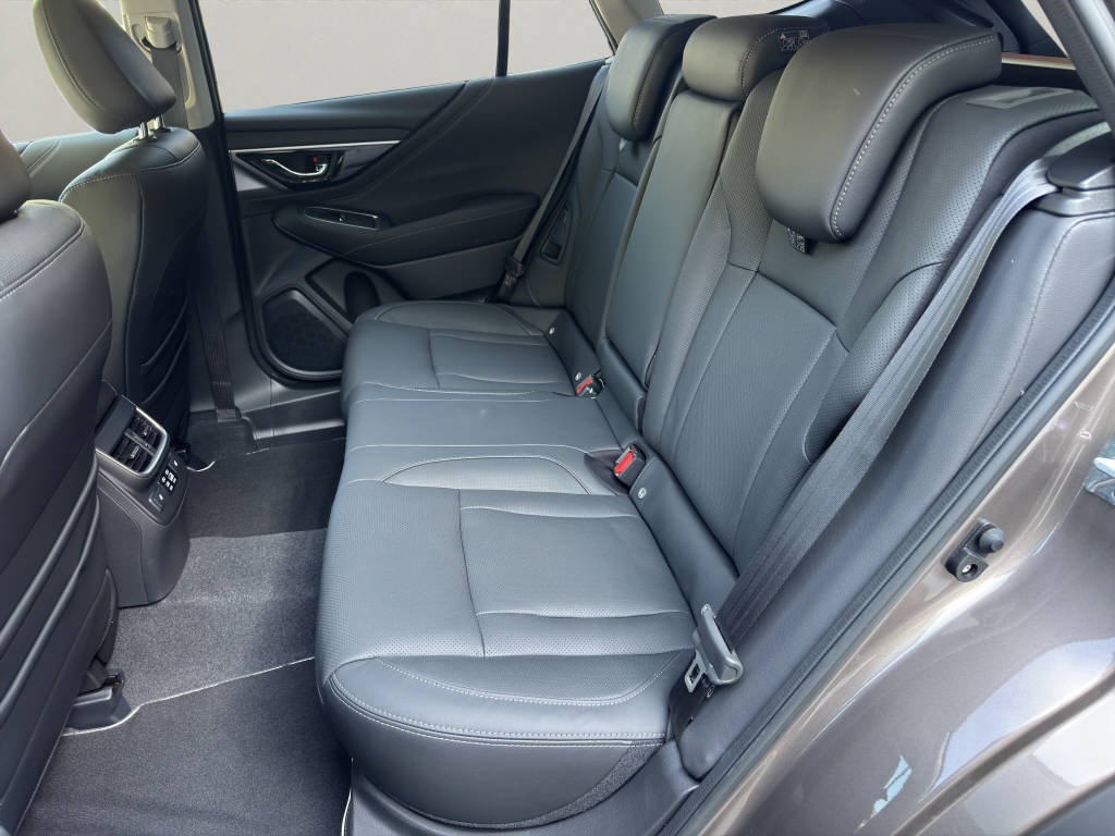 SUBARU Outback 2.5i Final Edition-image-10