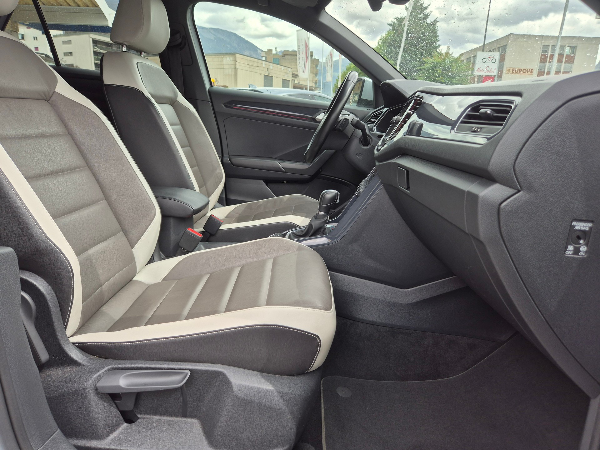 VW T-Roc 2.0 TSI Sport DSG 4Motion-image-18