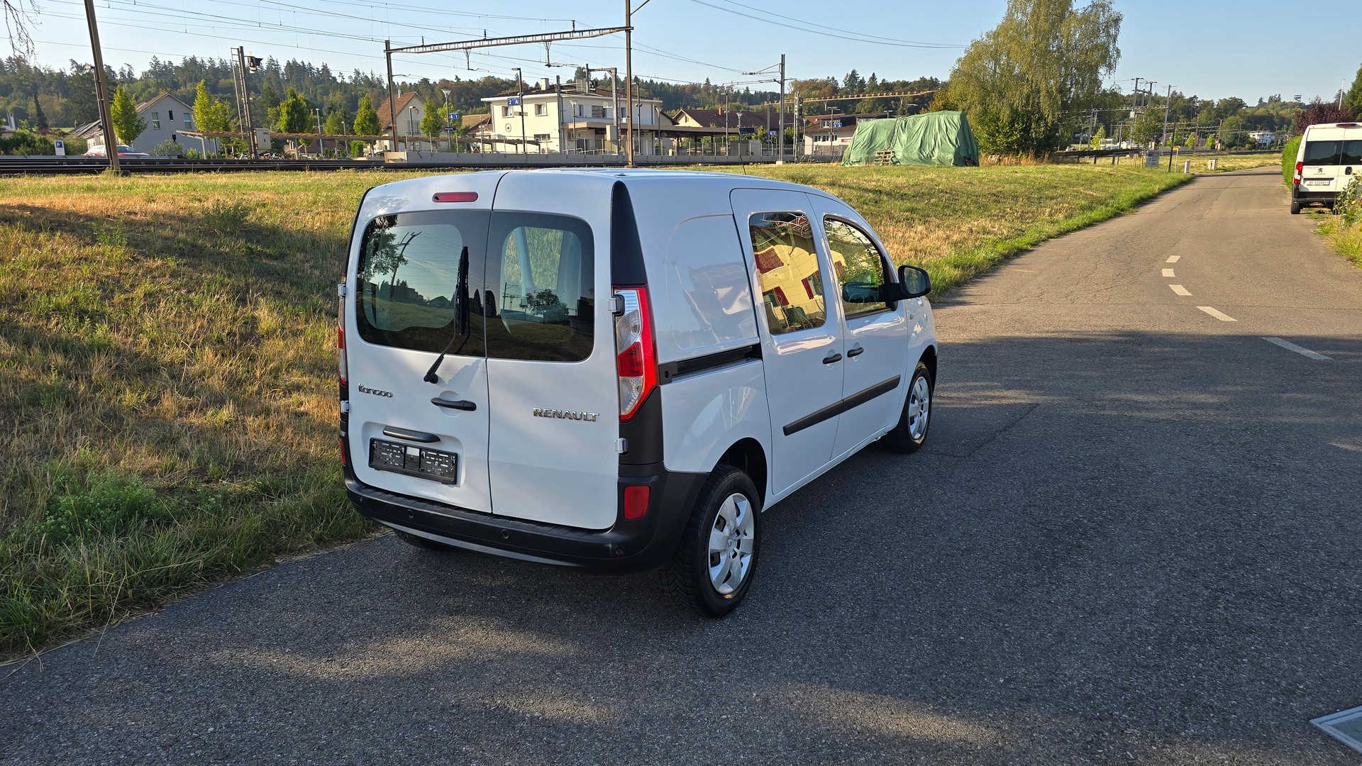 RENAULT Kangoo Medium TCe 115 Business Automat-image-7