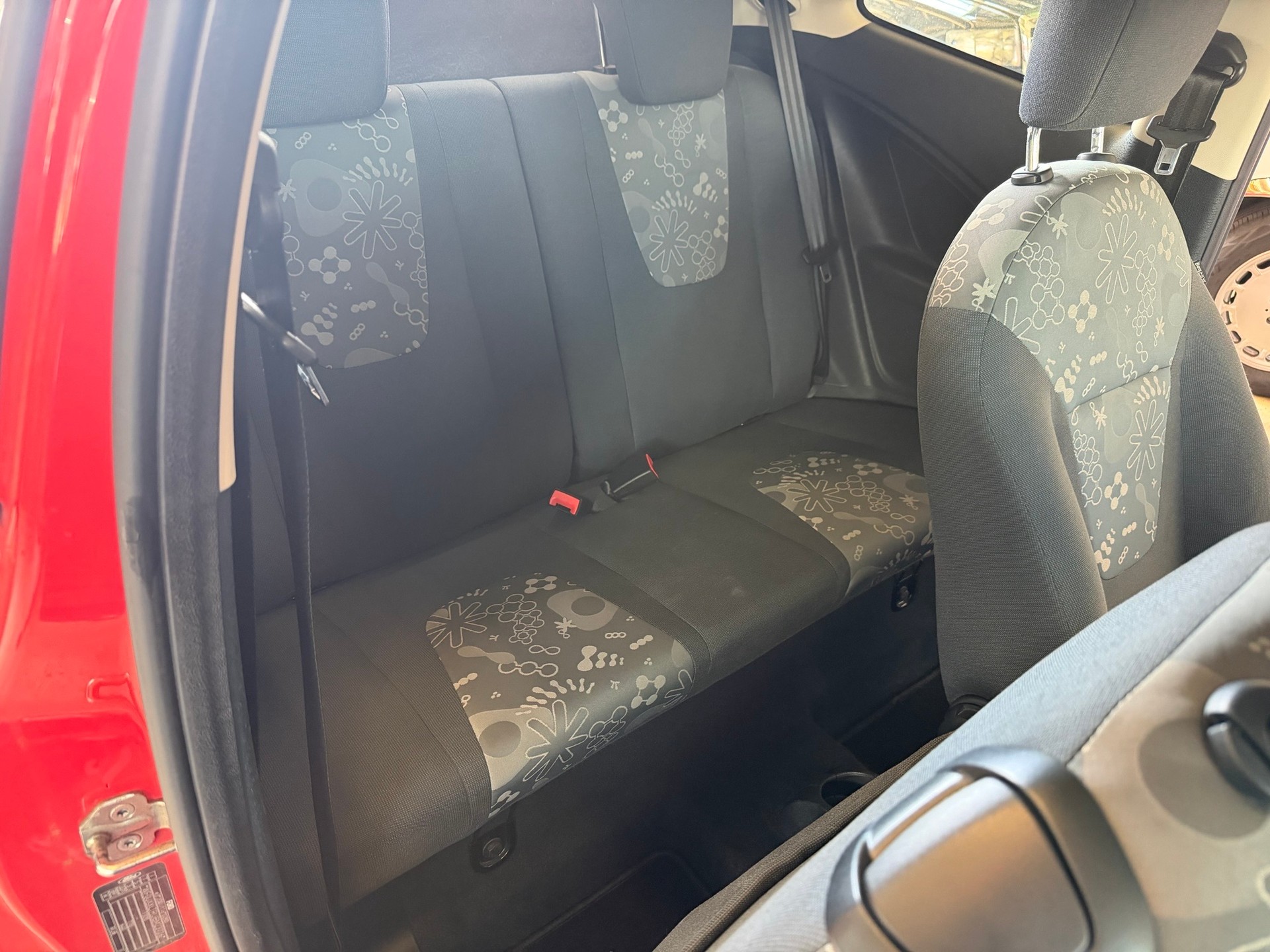 FORD KA 1.25 Titanium-image-8