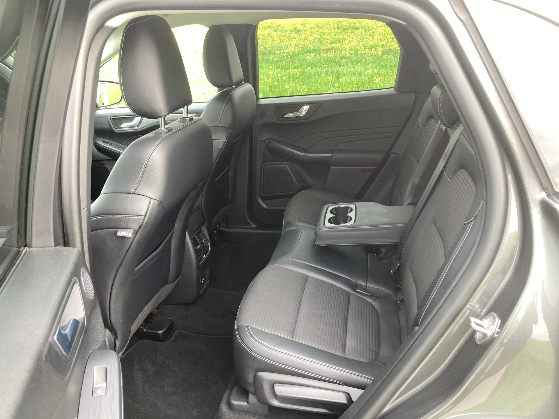FORD Kuga 2.5 FHEV Titanium X 4WD-image-7