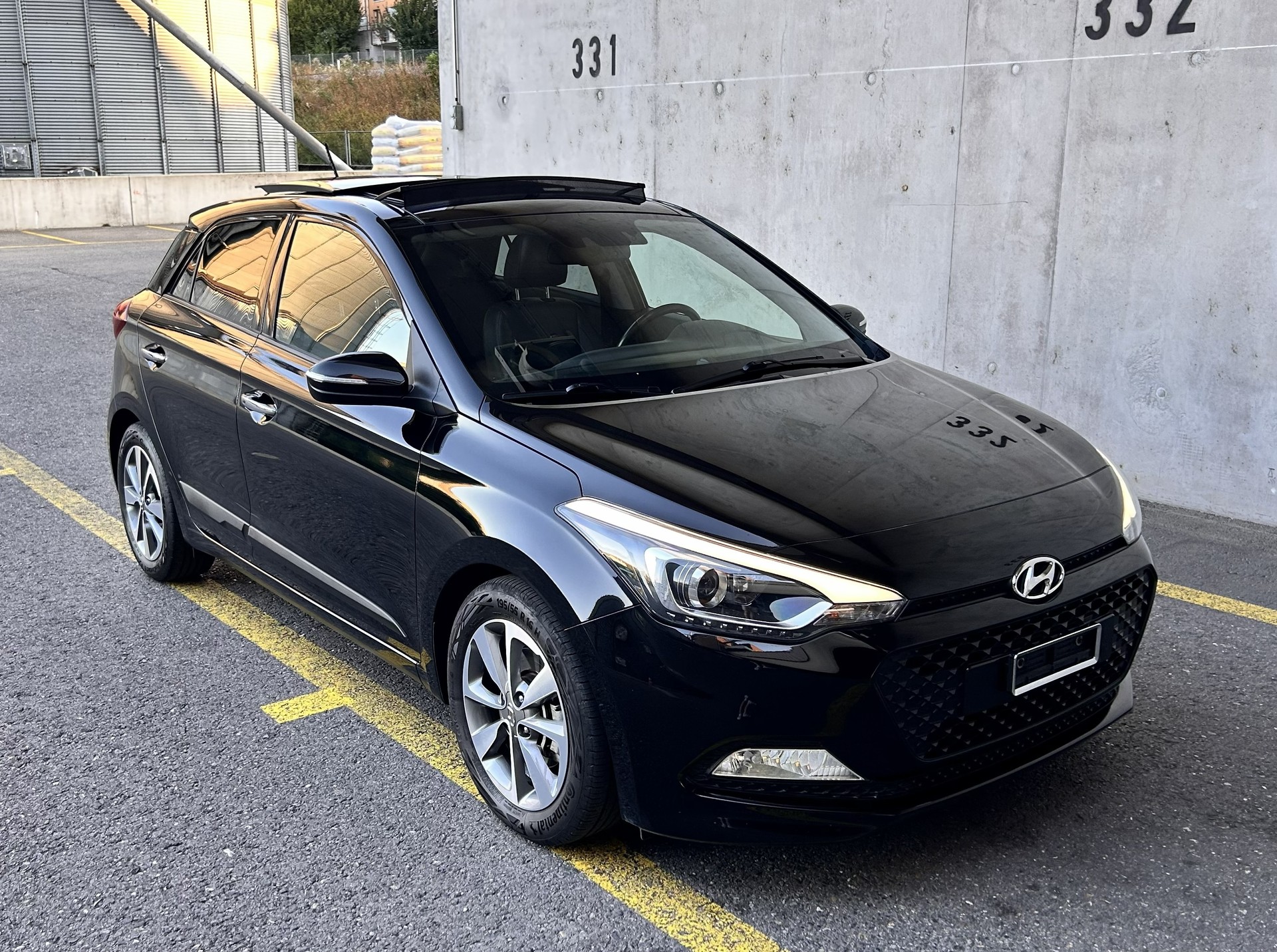 HYUNDAI 1.4 CRDi Vertex-image-0