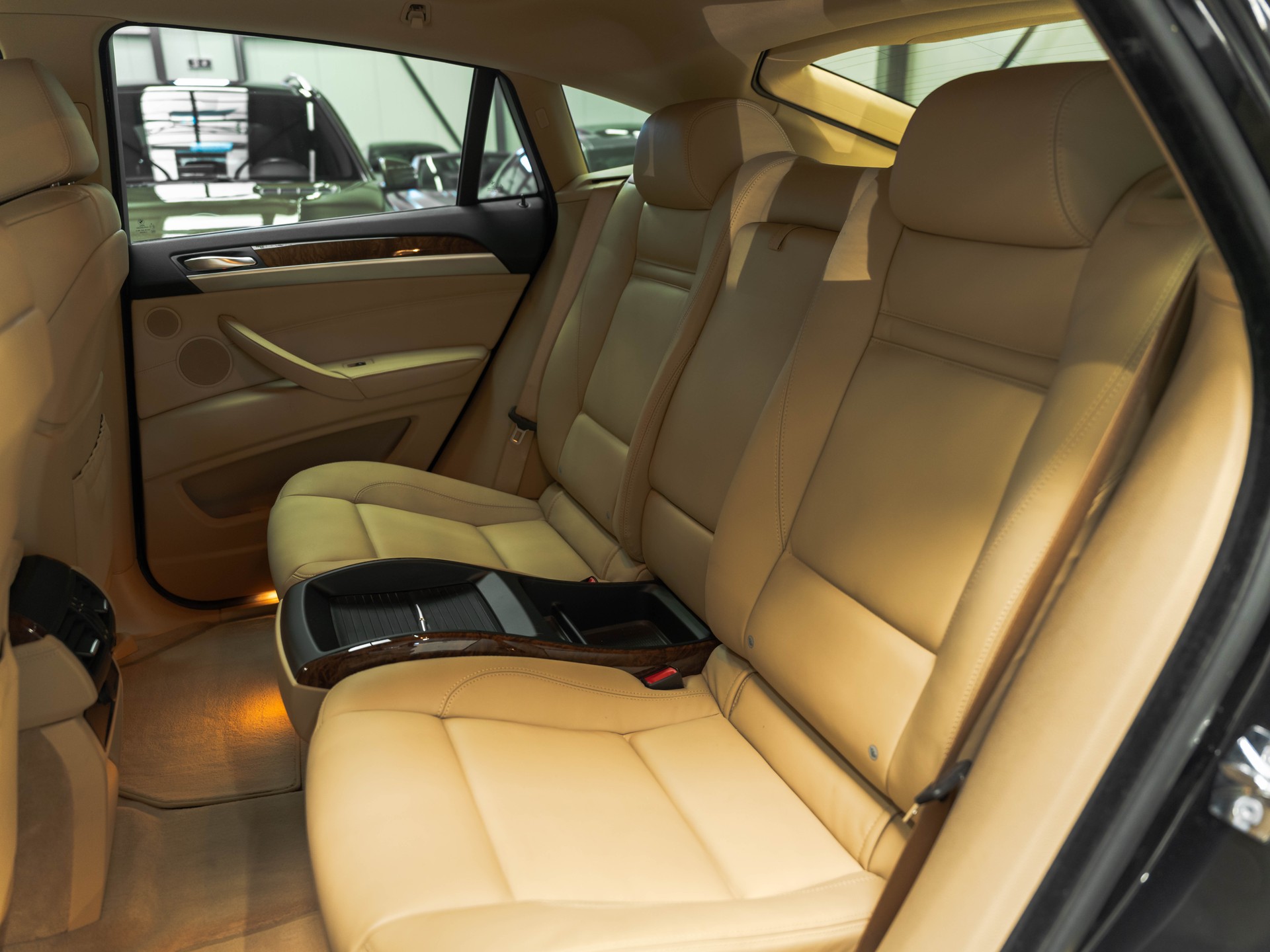 BMW X6 xDrive 50i Steptronic-image-11
