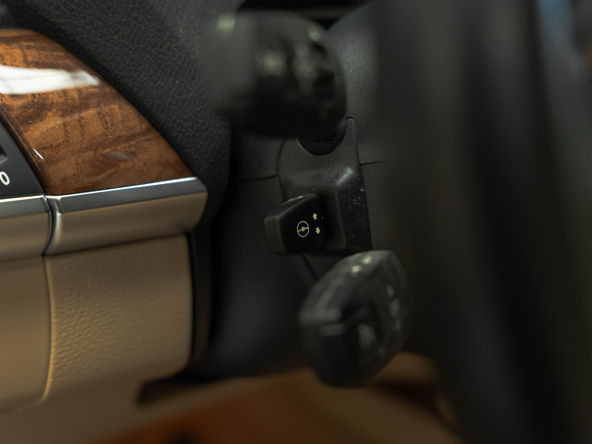 BMW X6 xDrive 50i Steptronic-image-18