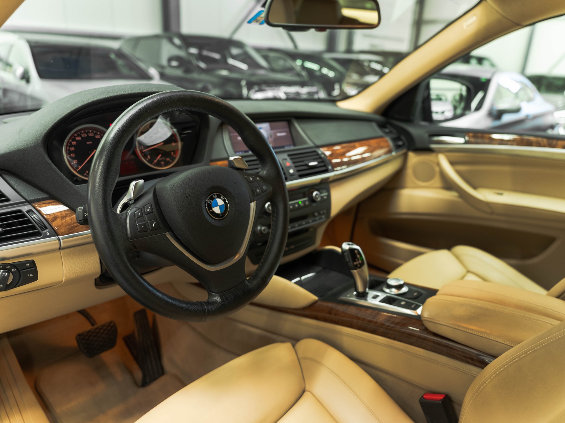 BMW X6 xDrive 50i Steptronic-image-7