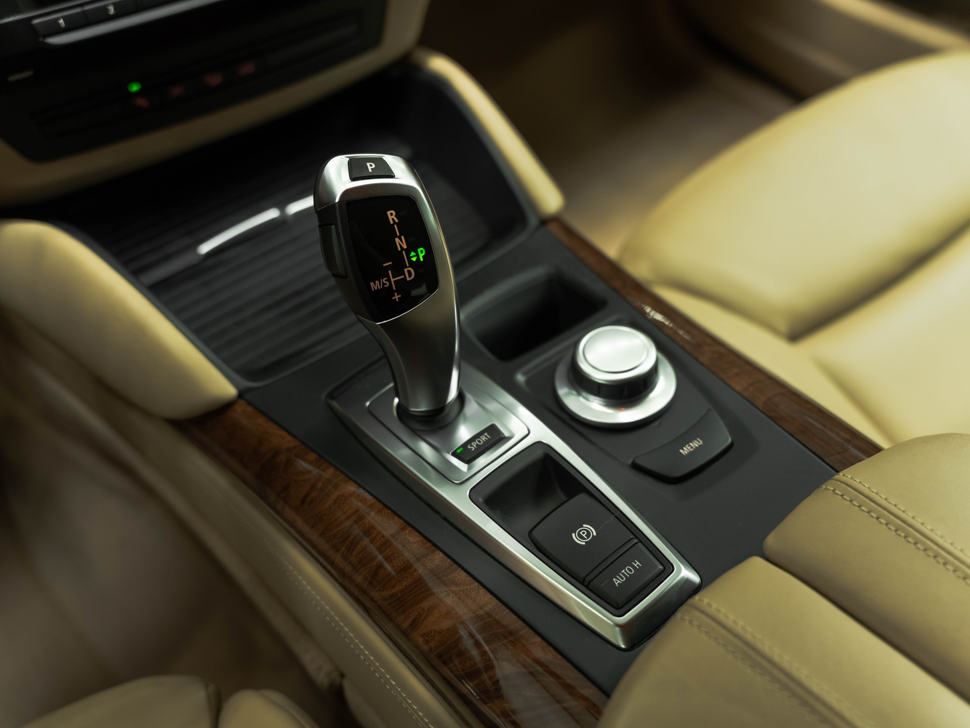 BMW X6 xDrive 50i Steptronic-image-27