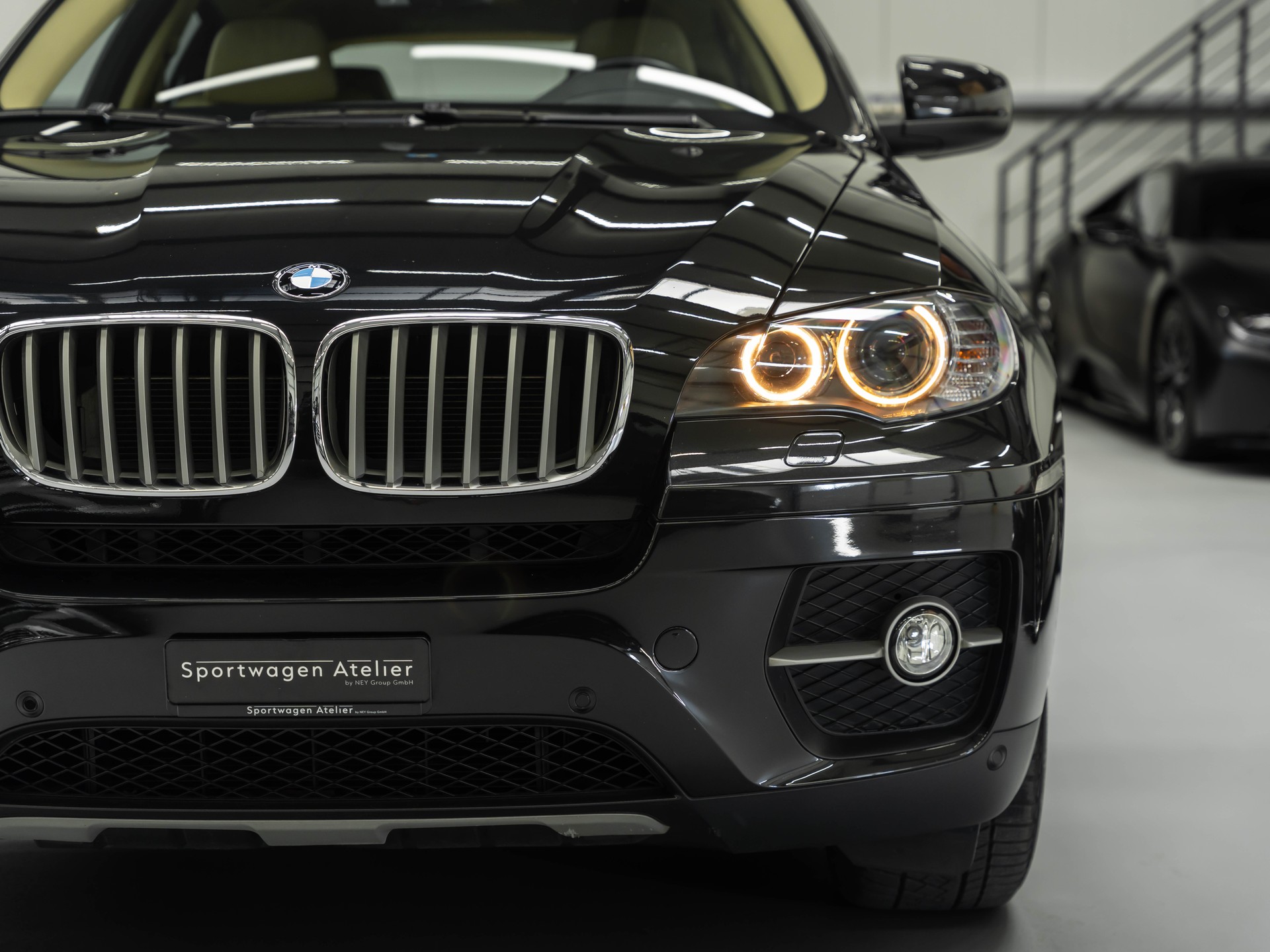 BMW X6 xDrive 50i Steptronic-image-13