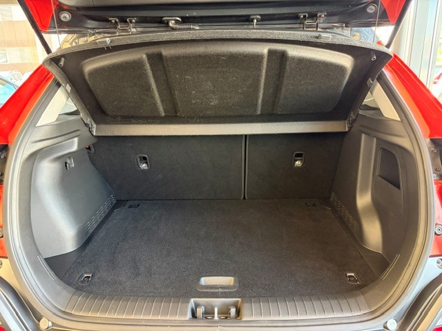HYUNDAI Kona 1.6 T-GDi Launch 4WD DCT-image-13
