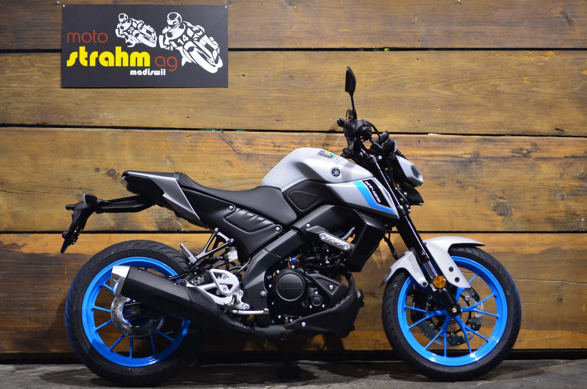 YAMAHA MT-125 ABS-showroom-element-1