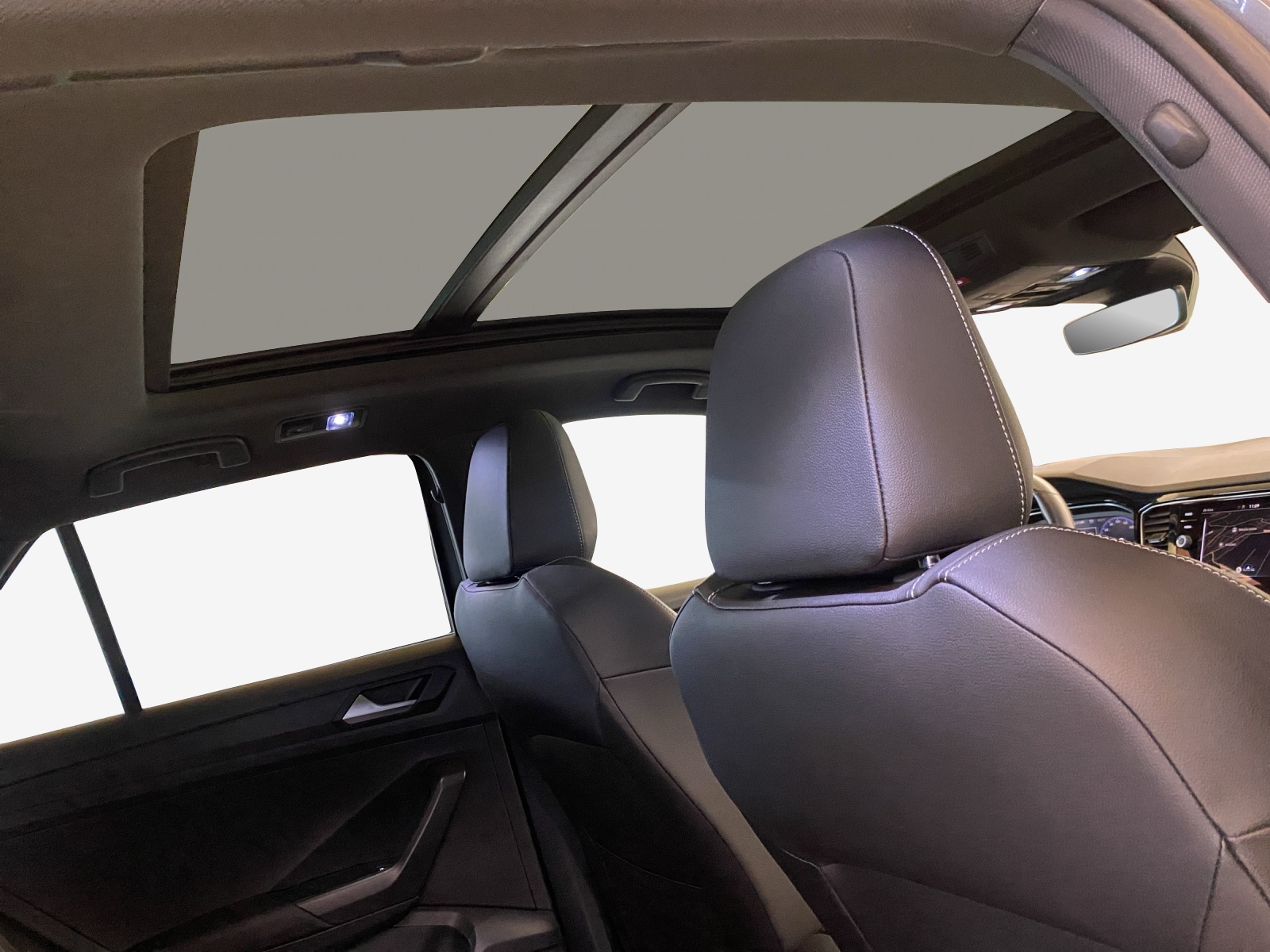 VW T-Roc 2.0 TSI R DSG 4Motion-image-13
