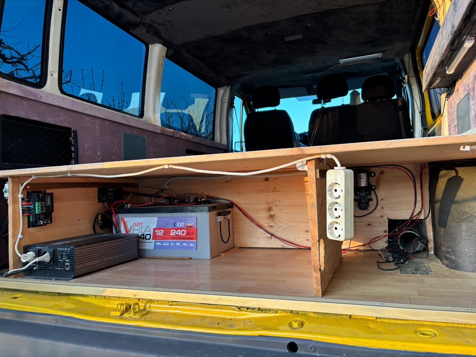 FORD Transit 2.2 TDCi 300 S Trend-image-7