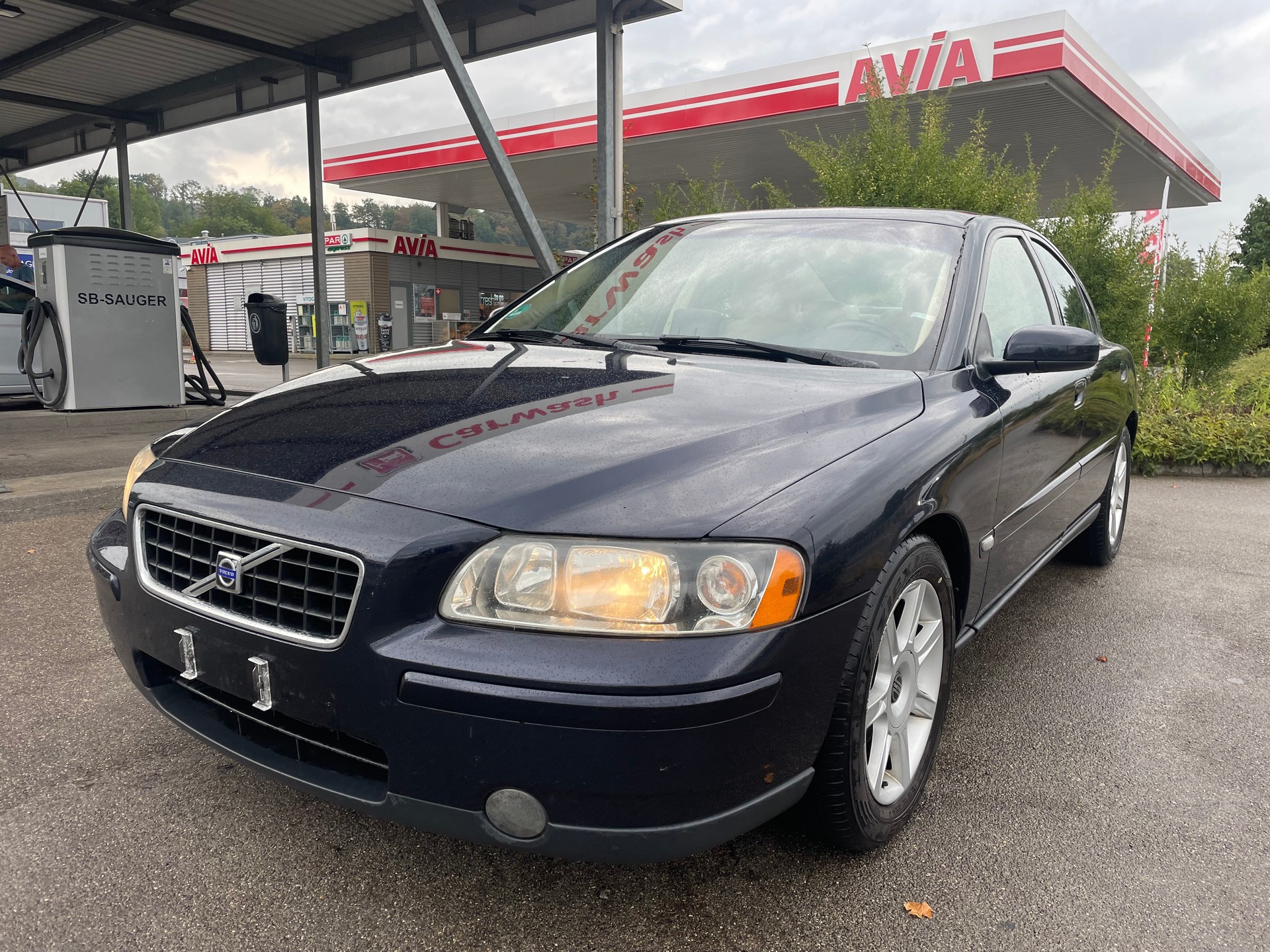 VOLVO S60 2.4-image-9