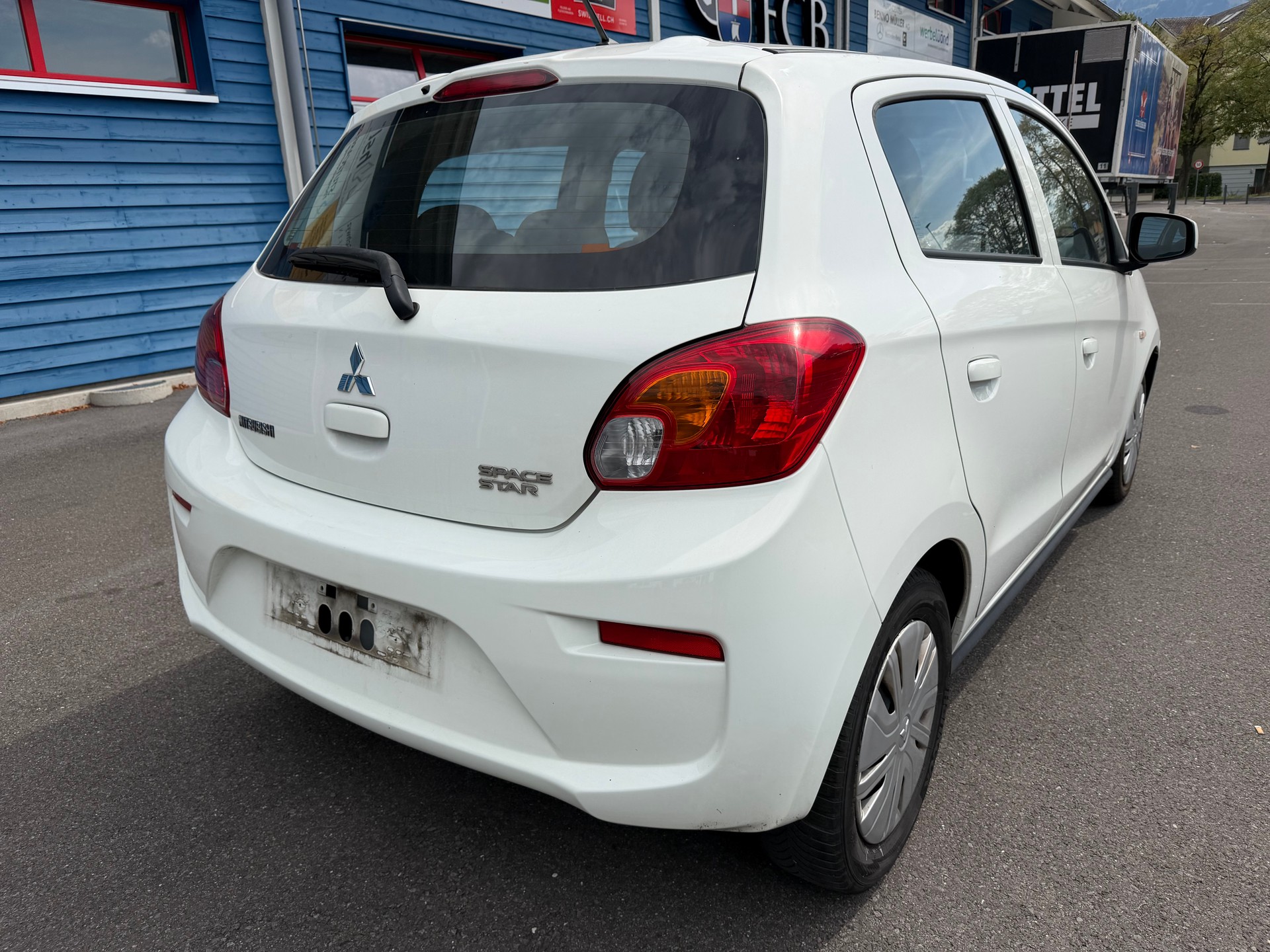 MITSUBISHI Space Star 1.0 Pure-showroom-element-2