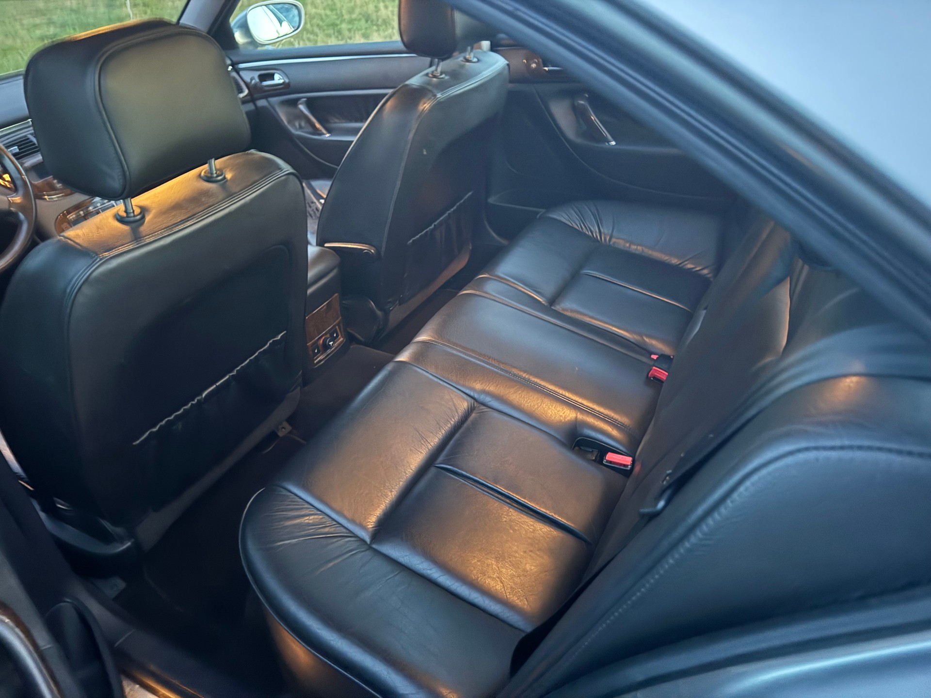 PEUGEOT 607 3.0 24V Luxe-image-9