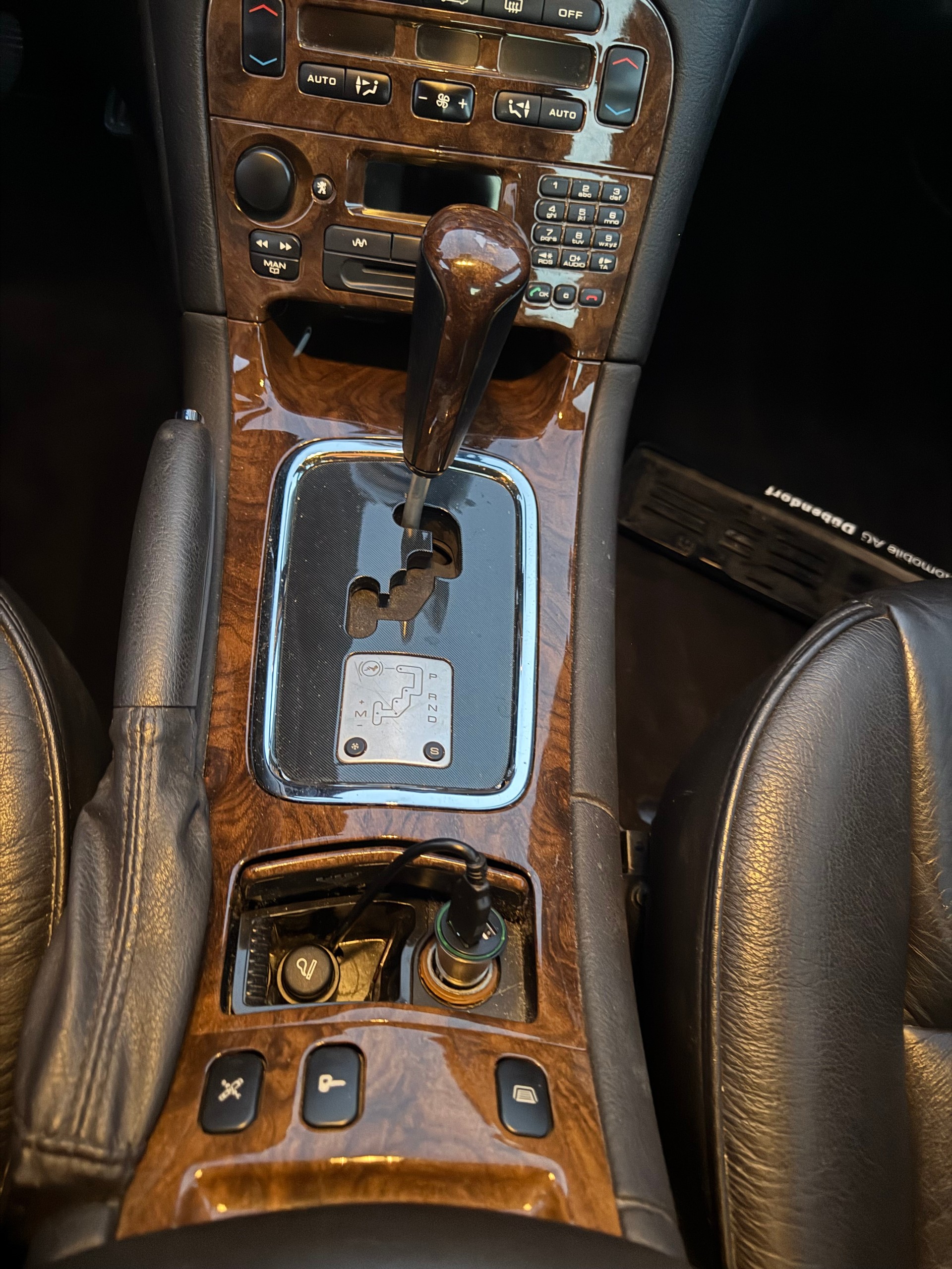 PEUGEOT 607 3.0 24V Luxe-image-6