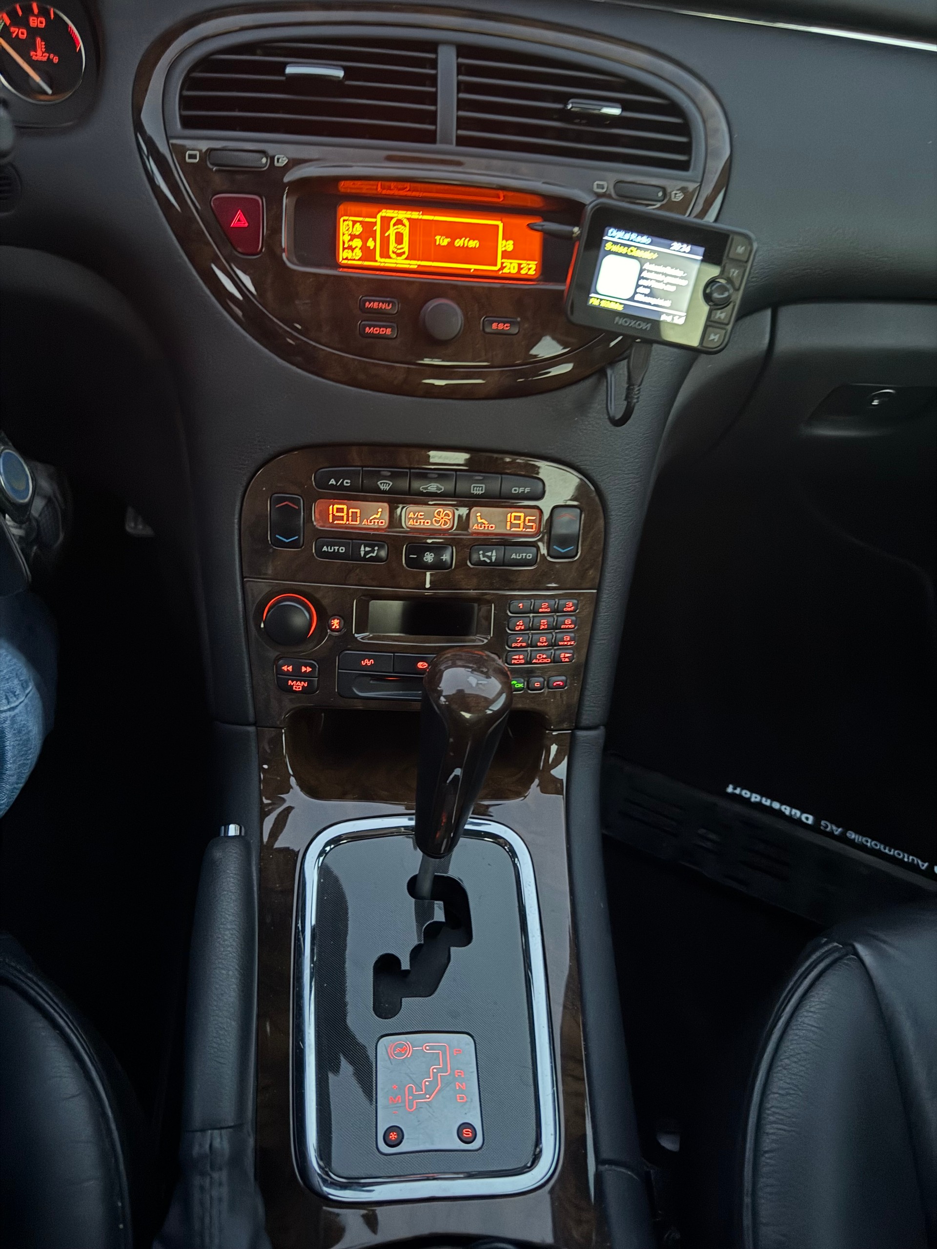 PEUGEOT 607 3.0 24V Luxe-image-4
