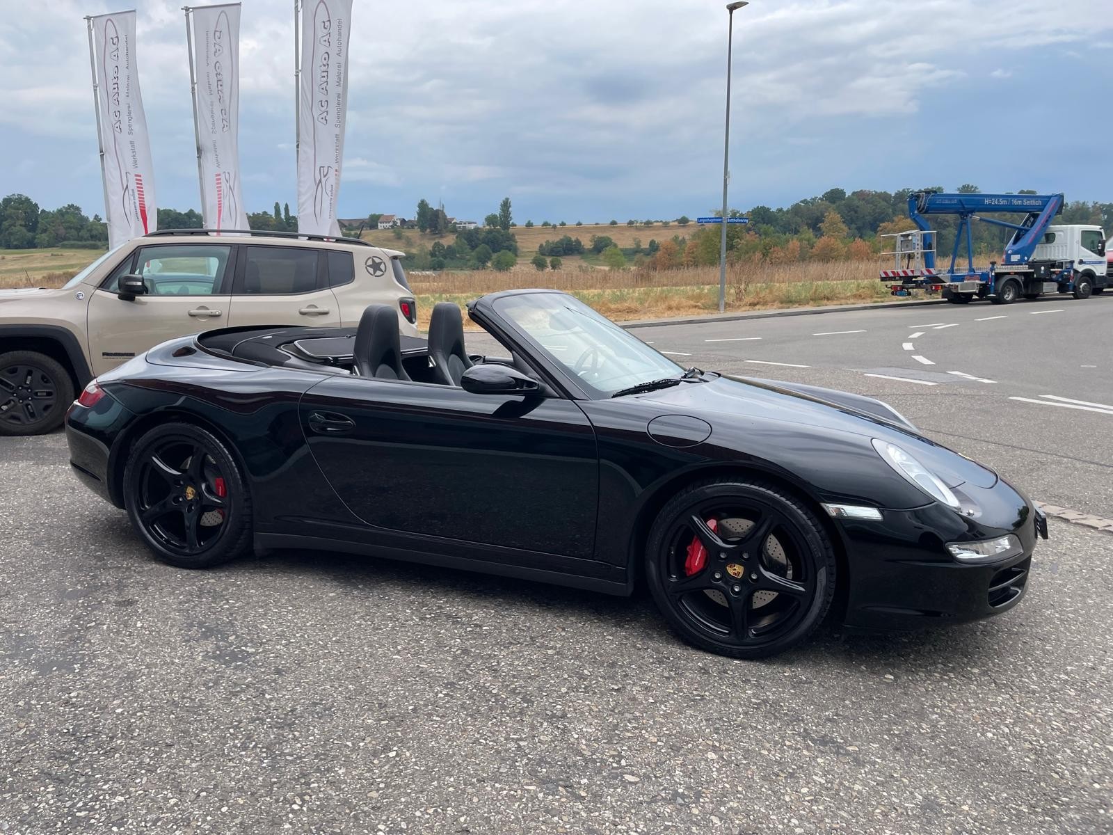 PORSCHE 911 Cabrio Carrera 4S-image-4