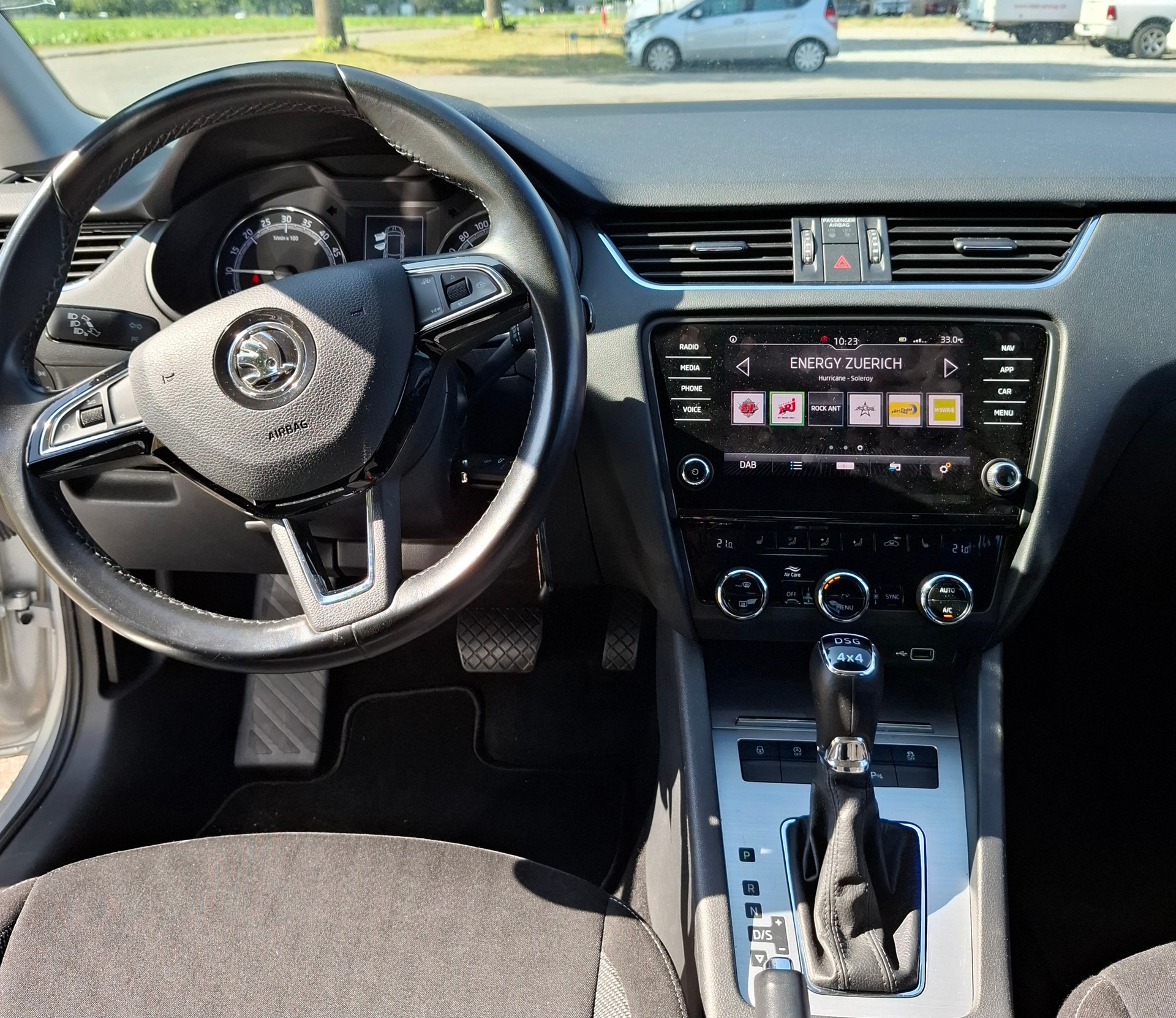 SKODA 2.0 TDI 184 Style 4x4 DSG-image-4