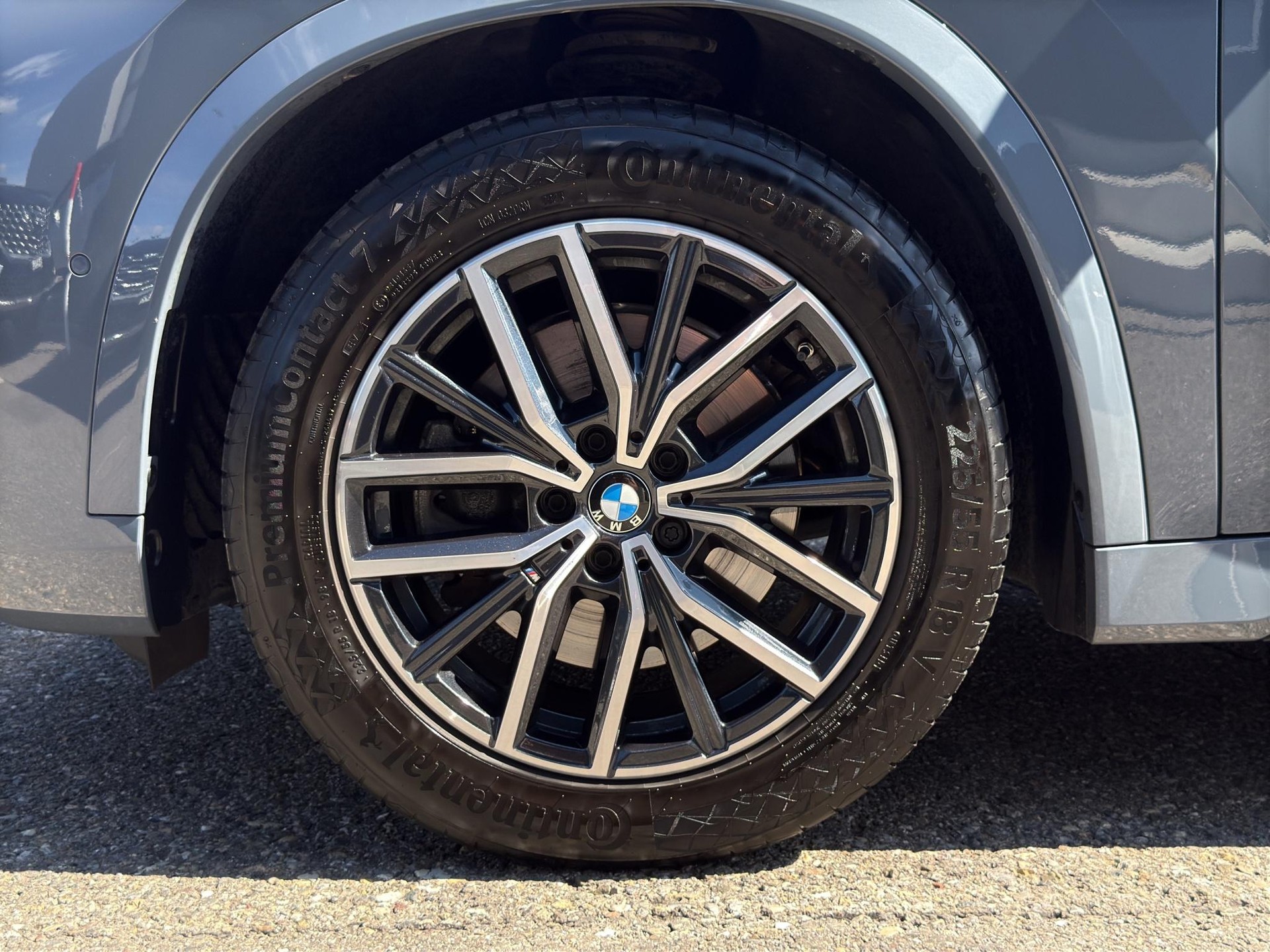 BMW X1 23d xDrive M Sport * HEAD-UP * 360° KAMERA * PACK INNOVATION * DRIVING ASSISTANT PROFESSIONAL *-image-11