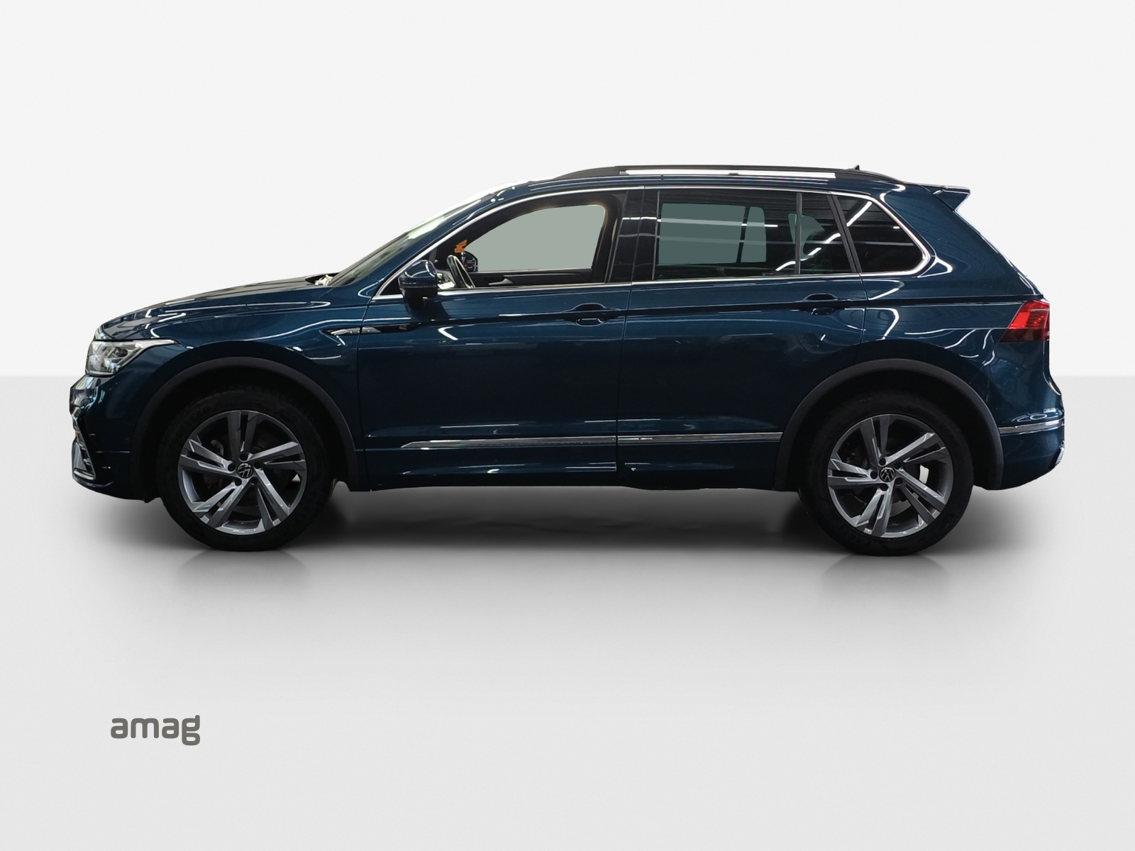 VW Tiguan 2.0 TDI SCR R-Line 4Motion DSG-image-1