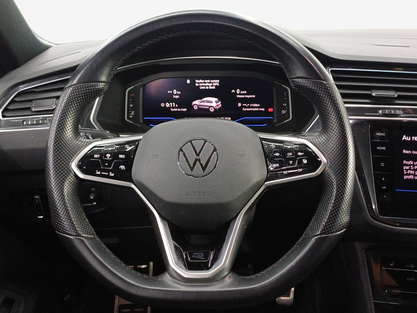 VW Tiguan 2.0 TDI SCR R-Line 4Motion DSG-image-9