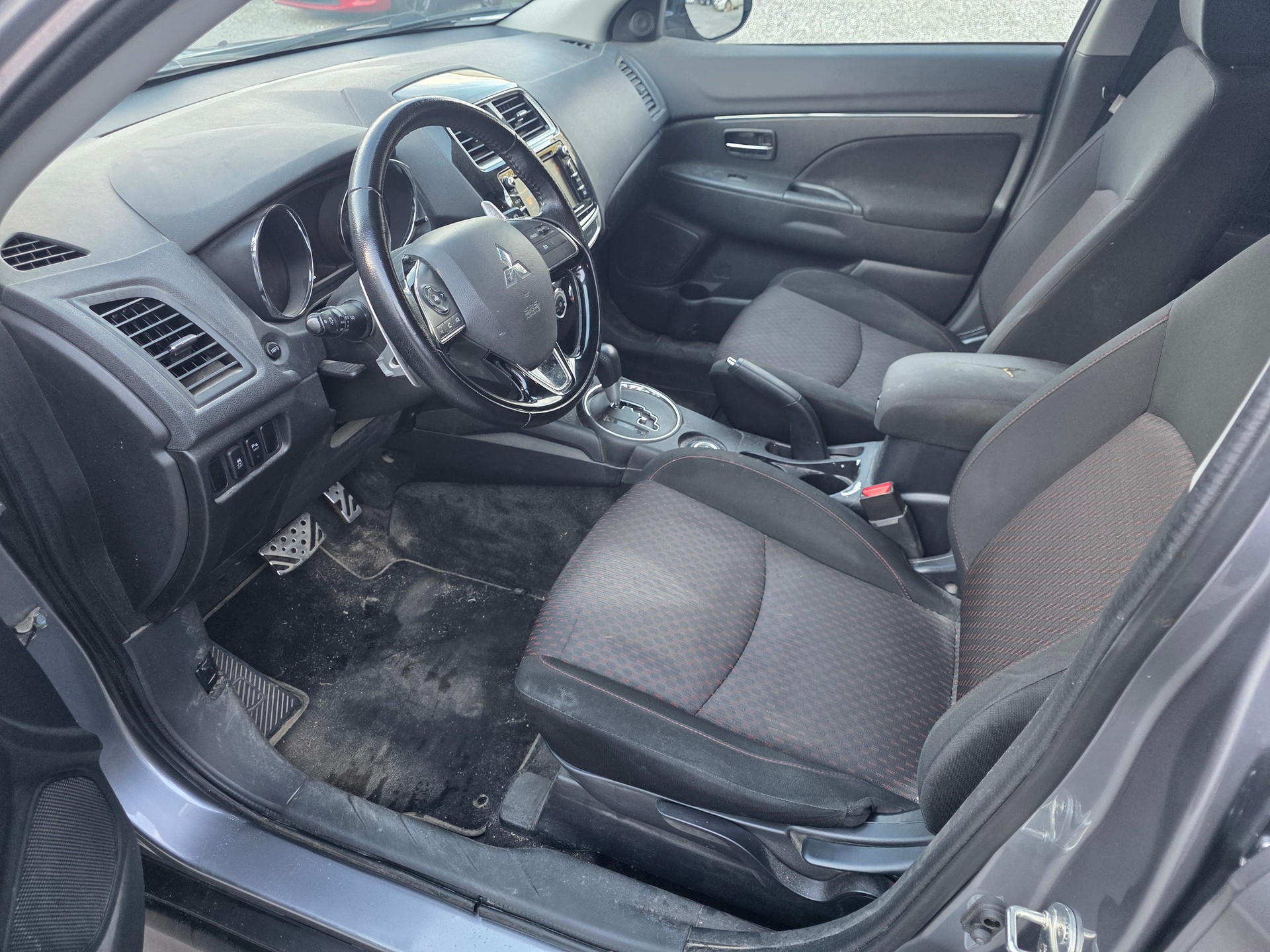 MITSUBISHI ASX 2.2 DID Style 4WD Automatic-image-10
