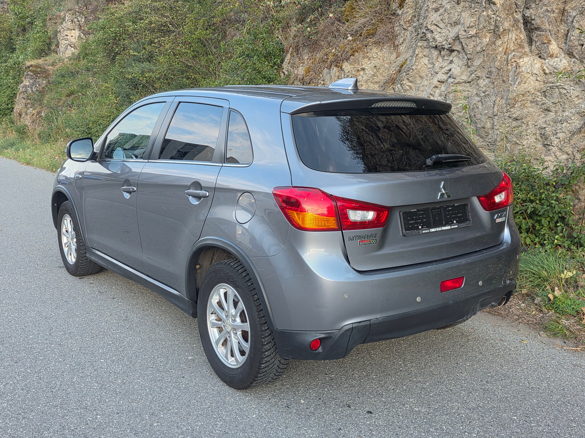 MITSUBISHI ASX 2.2 DID Style 4WD Automatic-image-2