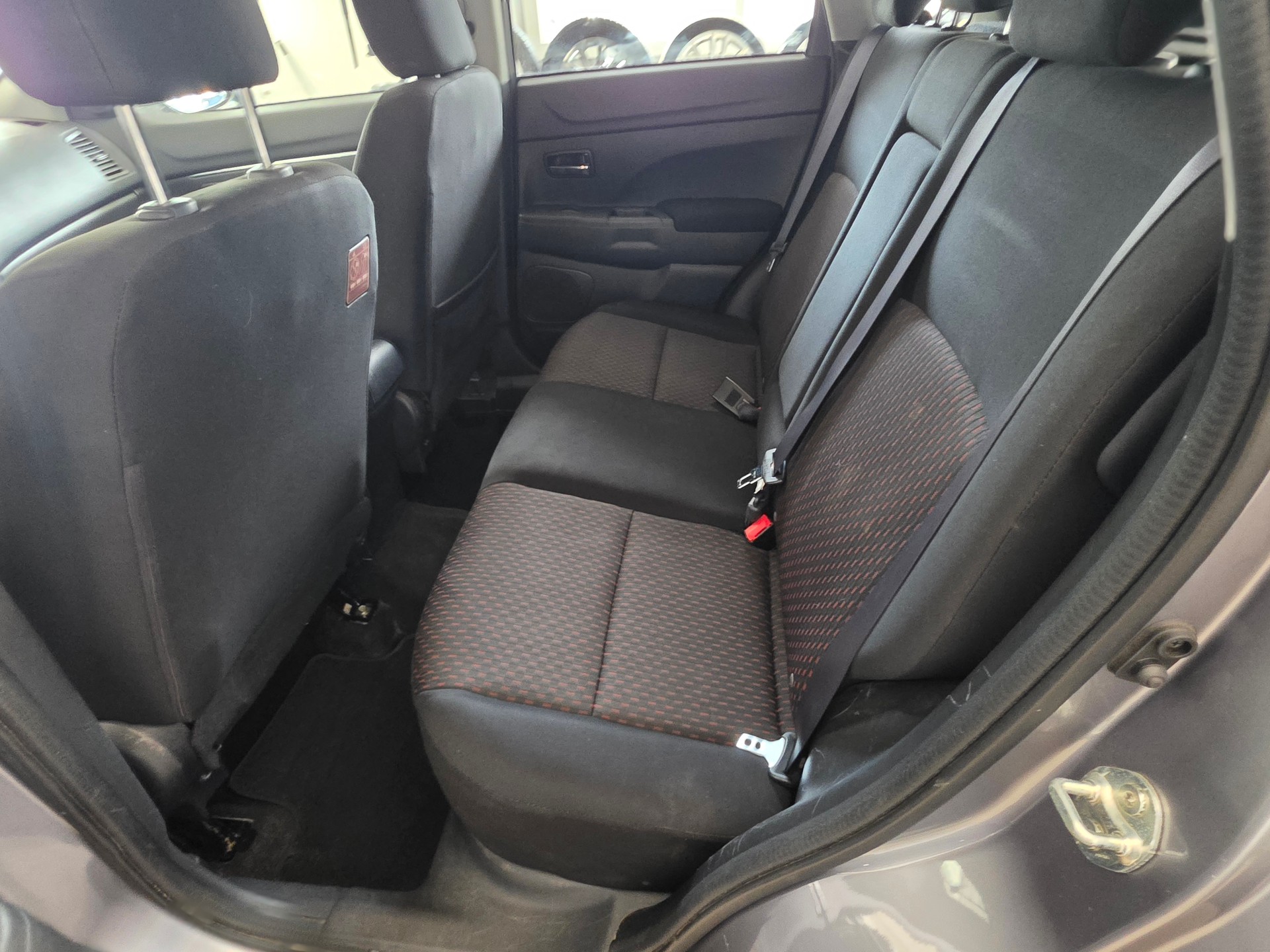 MITSUBISHI ASX 2.2 DID Style 4WD Automatic-image-11