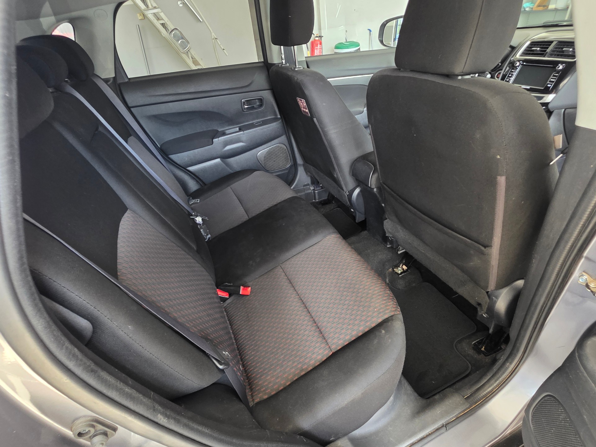 MITSUBISHI ASX 2.2 DID Style 4WD Automatic-image-13