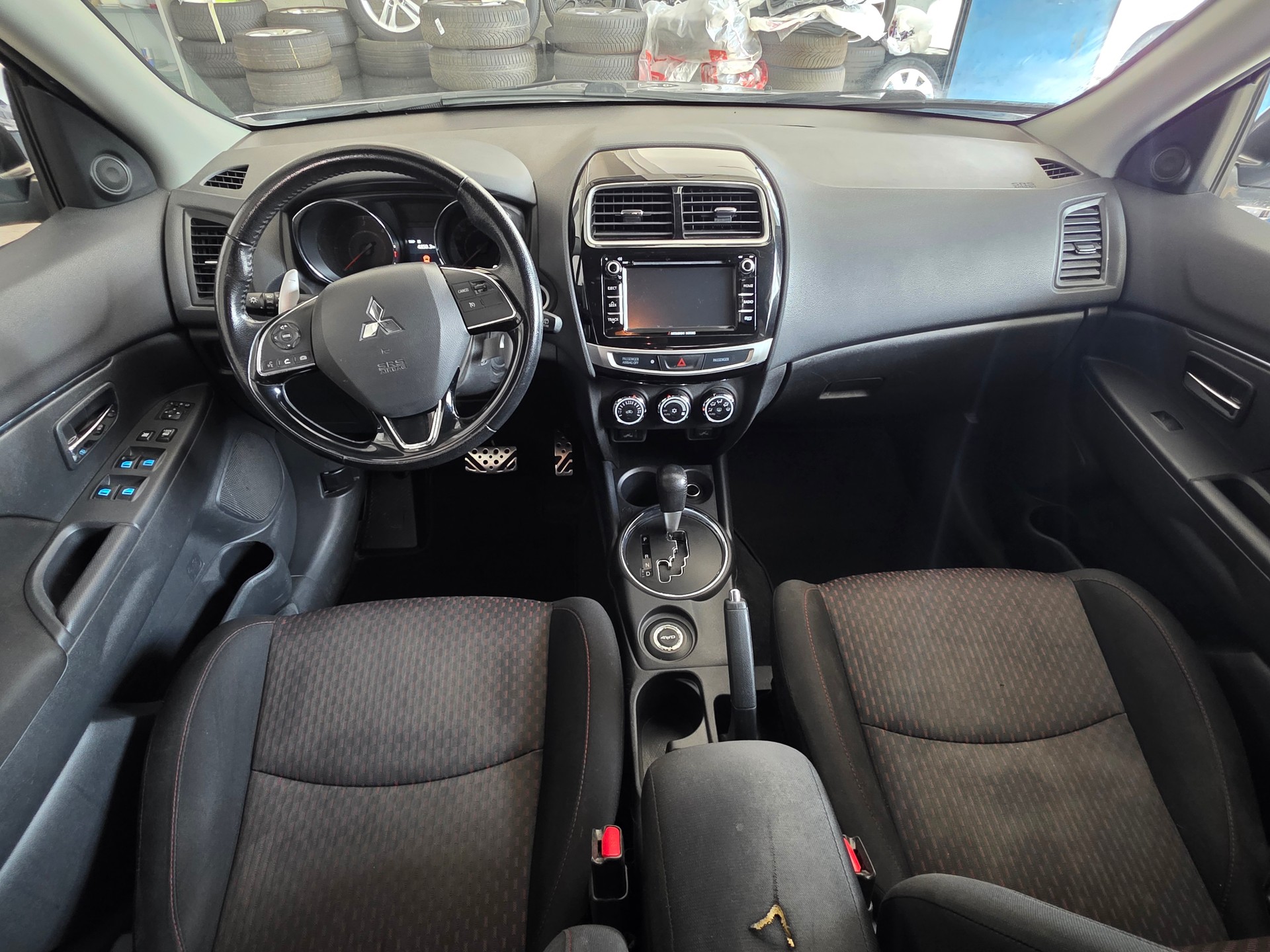 MITSUBISHI ASX 2.2 DID Style 4WD Automatic-image-9