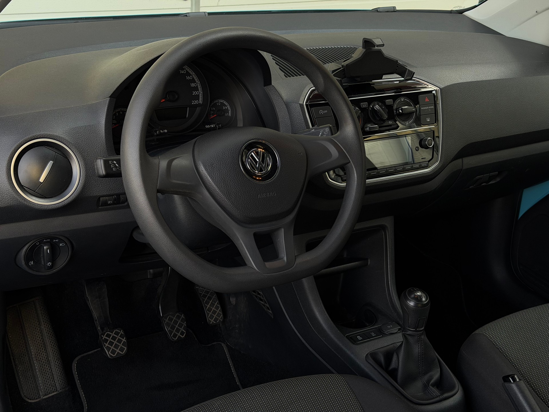 VW Up 1.0 move up*Frisch ab MFK&Service*8-Fach Räder*Top gepflegtes CH-FHZ*-image-9